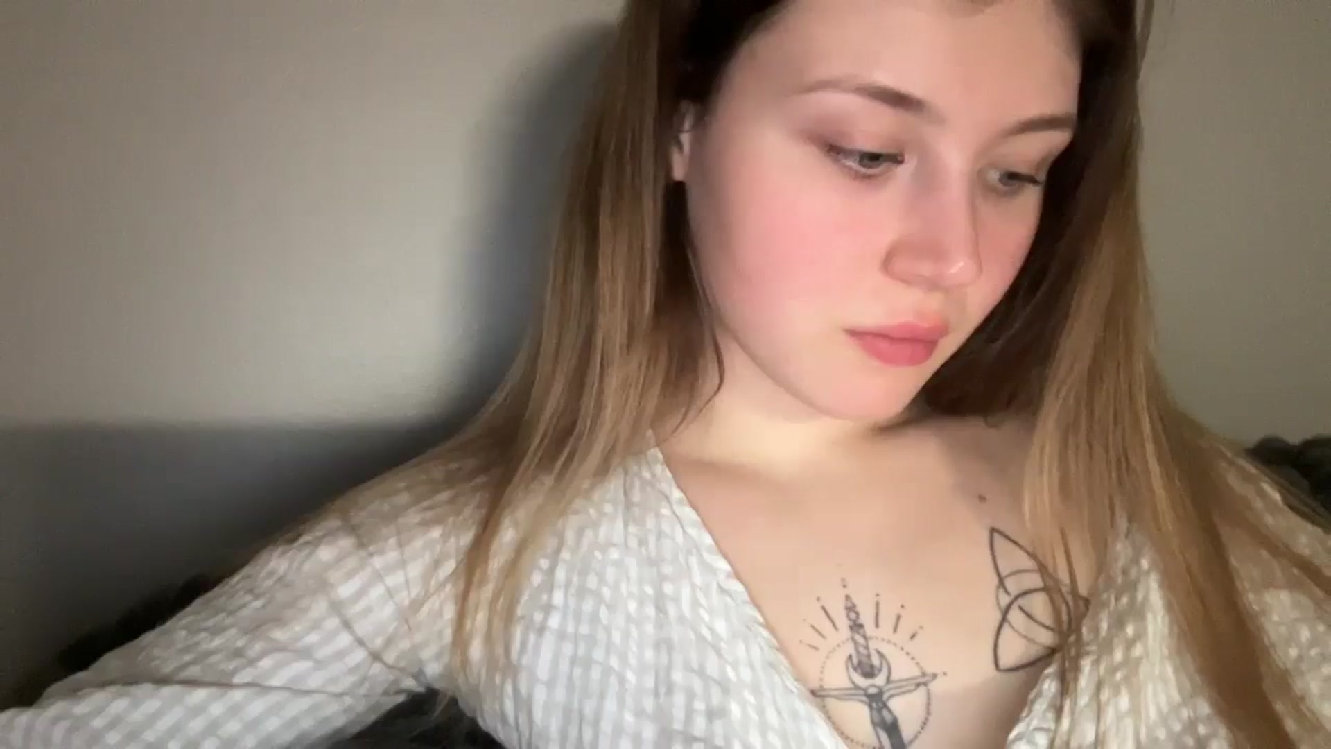 Gallery image thumbnail from BuckwheatLady's myfreecams stream on, 03/09/2026, 19:10 image 6 of 20