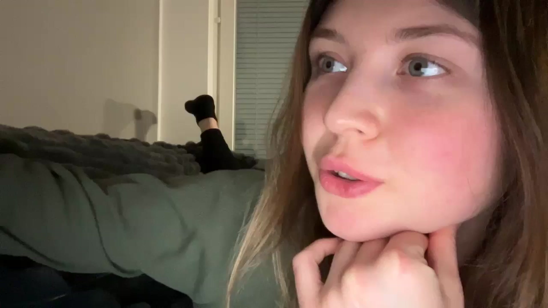 Gallery image thumbnail from BuckwheatLady's myfreecams stream on, 03/17/2026, 19:24 image 13 of 20