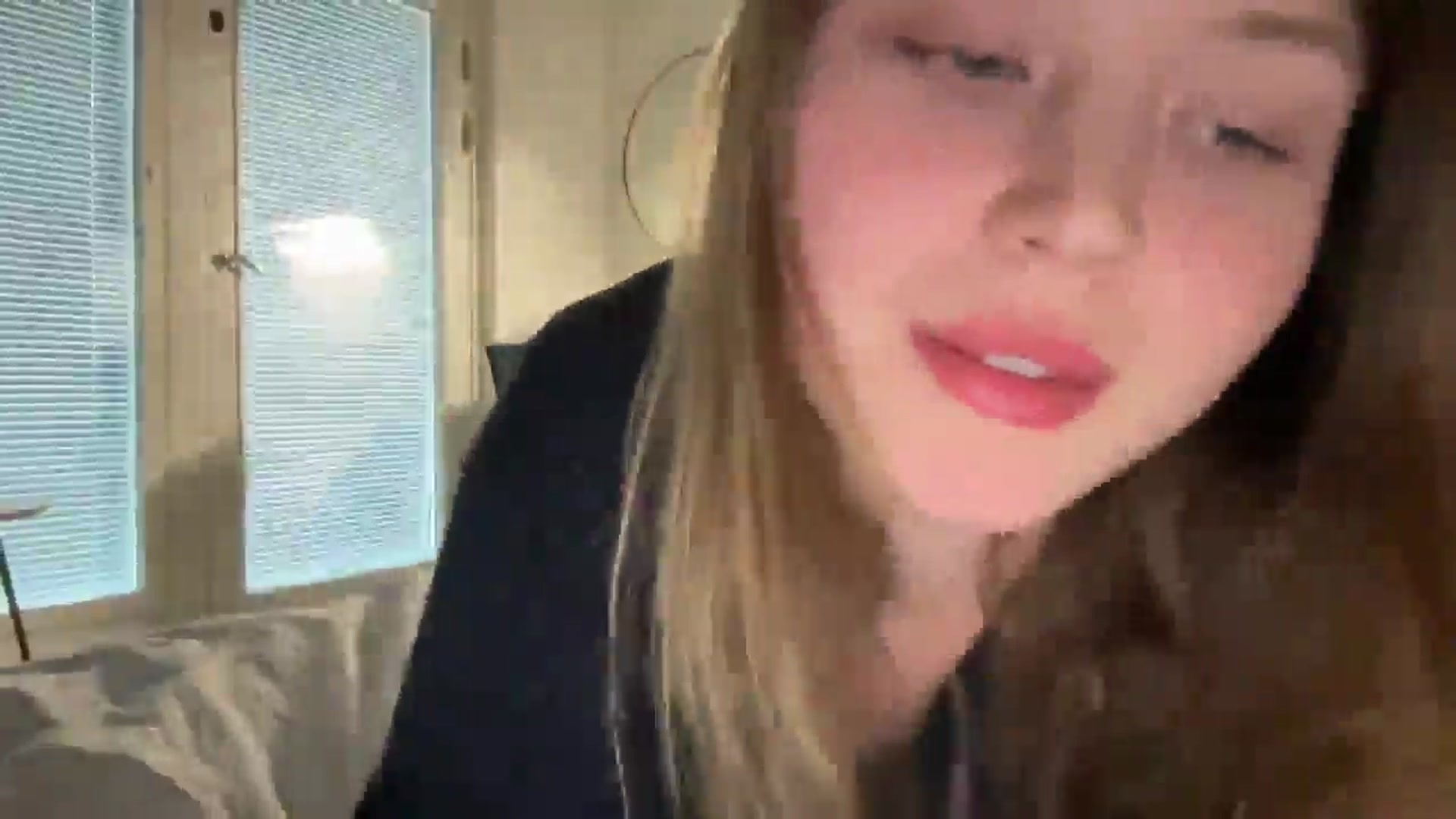 Gallery image thumbnail from BuckwheatLady's myfreecams stream on, 03/18/2026, 15:27 image 12 of 20