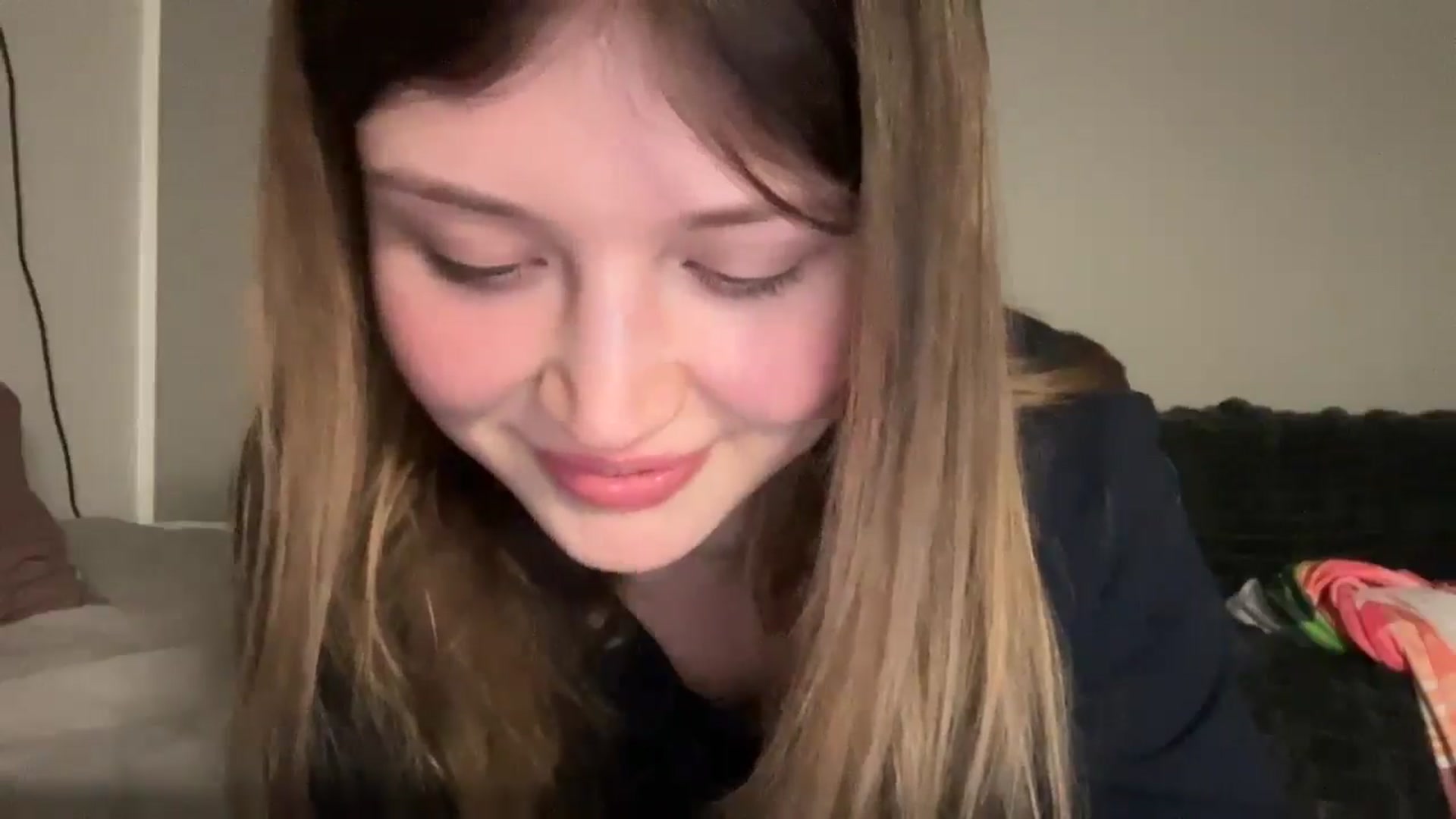 Gallery image thumbnail from BuckwheatLady's myfreecams stream on, 03/18/2026, 17:04 image 2 of 20