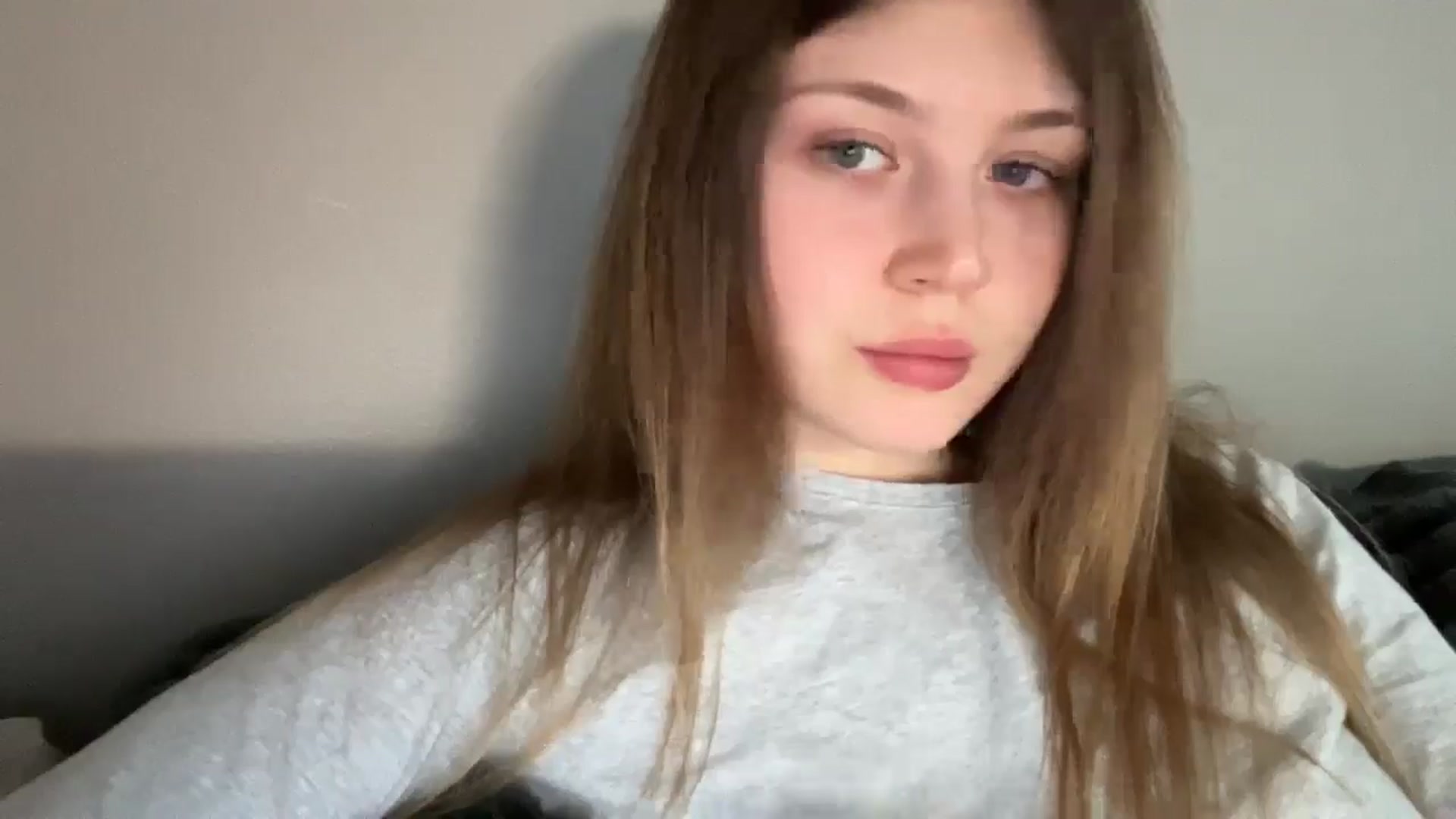 Gallery image thumbnail from BuckwheatLady's myfreecams stream on, 03/19/2026, 12:34 image 3 of 20