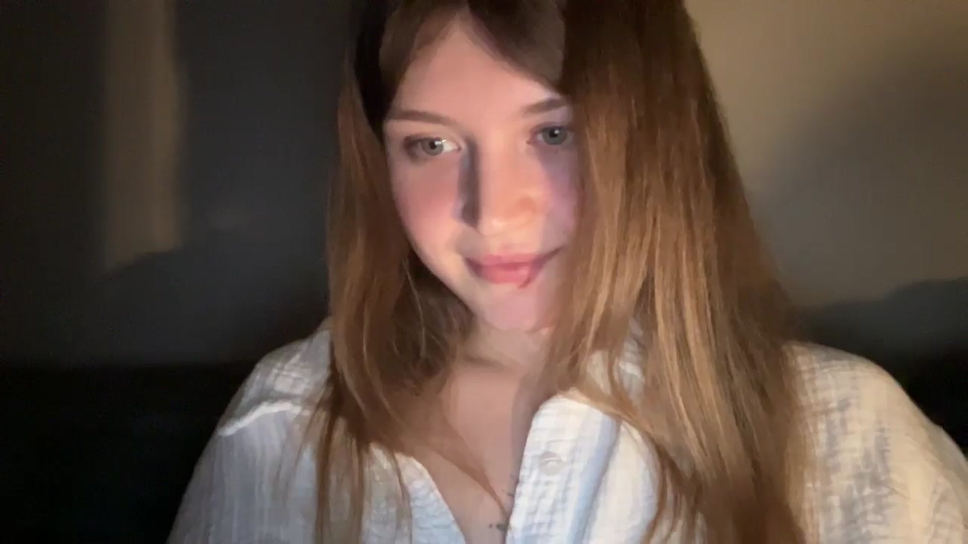 Gallery image thumbnail from BuckwheatLady's myfreecams stream on, 03/20/2026, 19:18 image 18 of 20