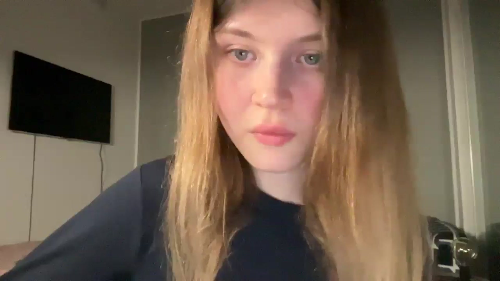 Gallery image thumbnail from BuckwheatLady's myfreecams stream on, 03/28/2026, 19:12 image 15 of 20