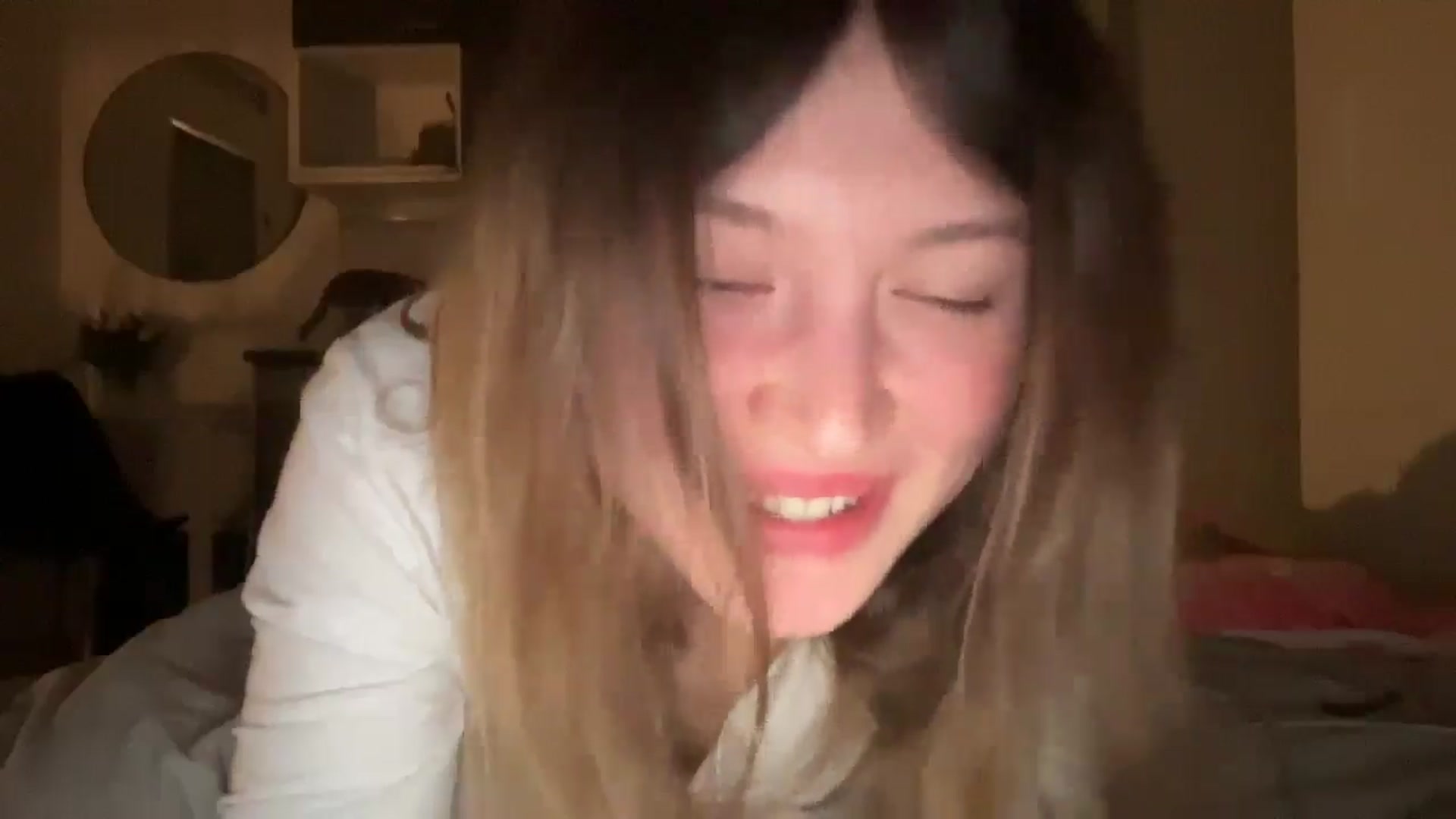 Gallery image thumbnail from BuckwheatLady's myfreecams stream on, 03/31/2026, 22:10 image 12 of 20