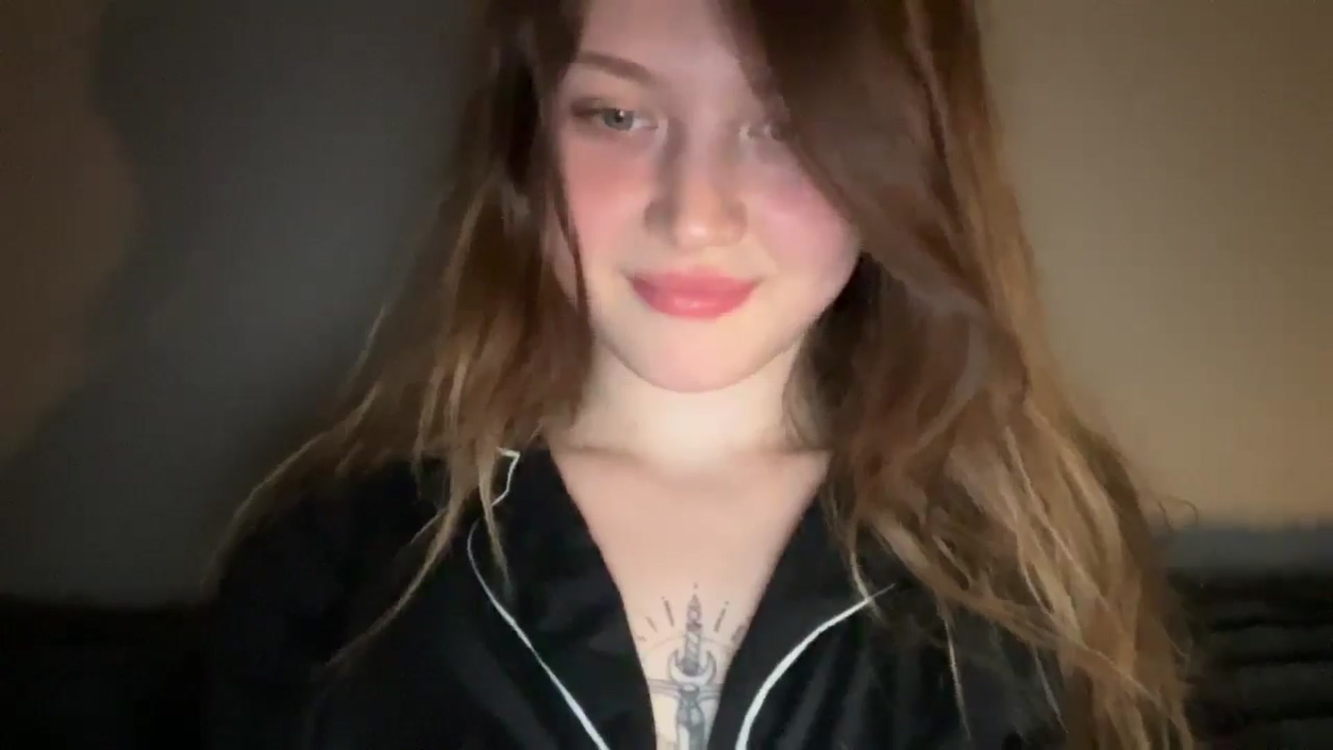 Gallery image thumbnail from BuckwheatLady's myfreecams stream on, 04/06/2026, 18:04 image 16 of 20