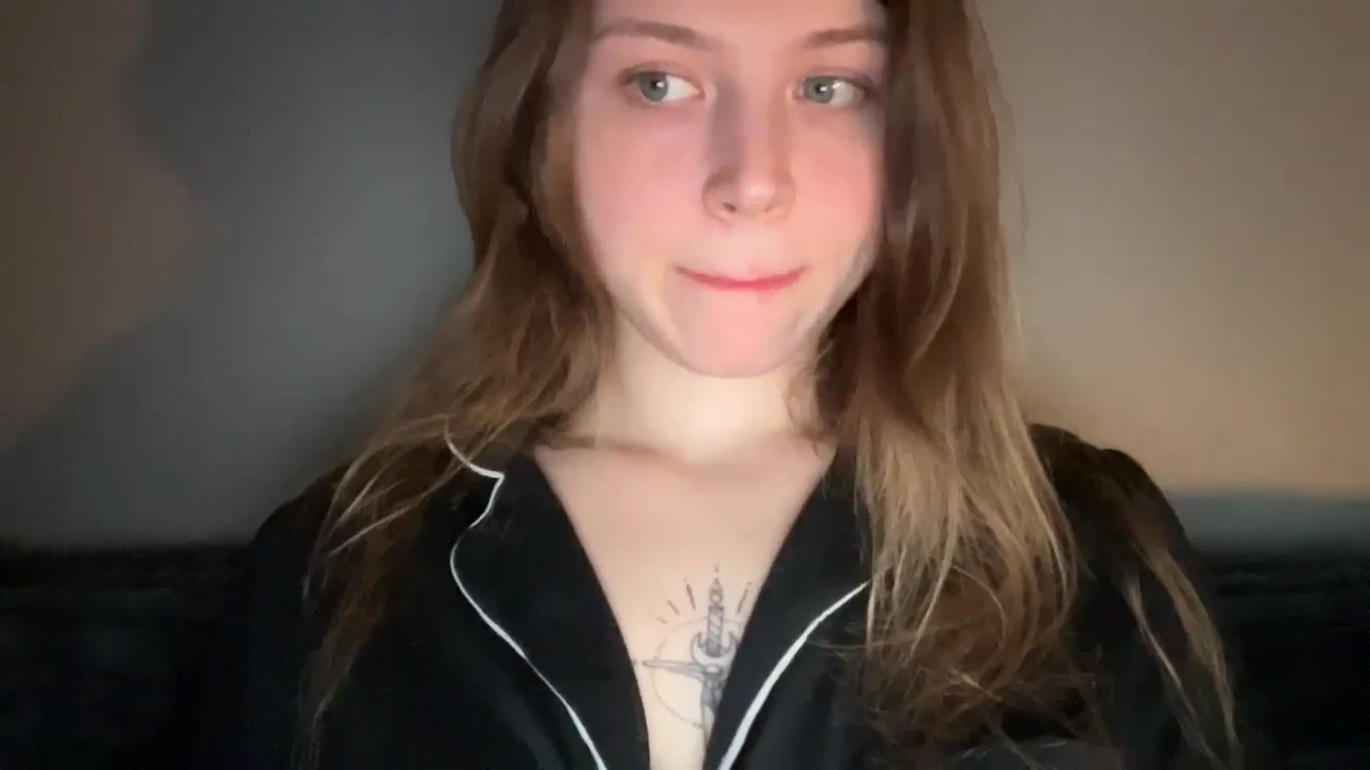 Gallery image thumbnail from BuckwheatLady's myfreecams stream on, 04/06/2026, 18:04 image 2 of 20