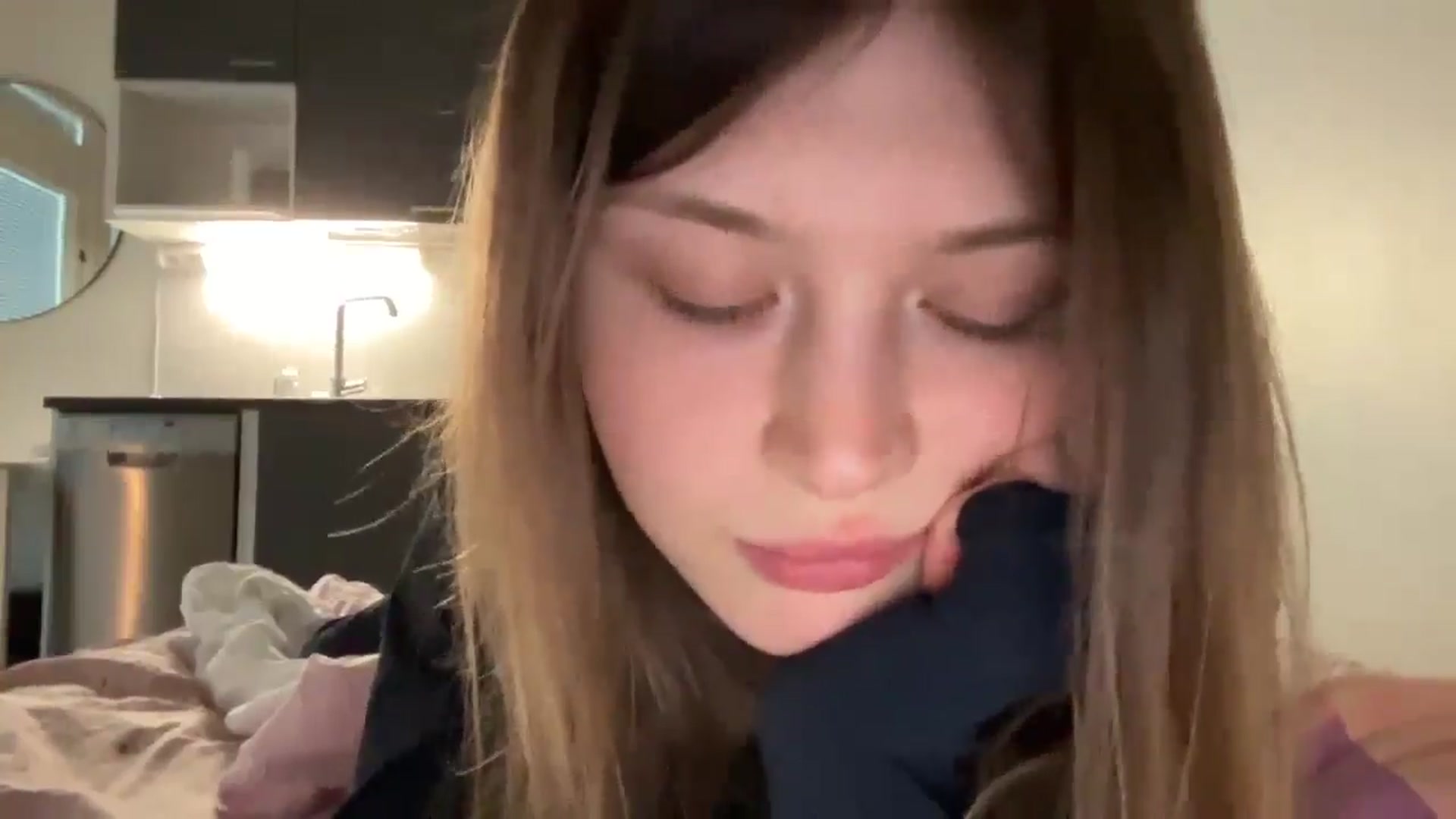 Gallery image thumbnail from BuckwheatLady's myfreecams stream on, 04/07/2026, 12:14 image 5 of 20