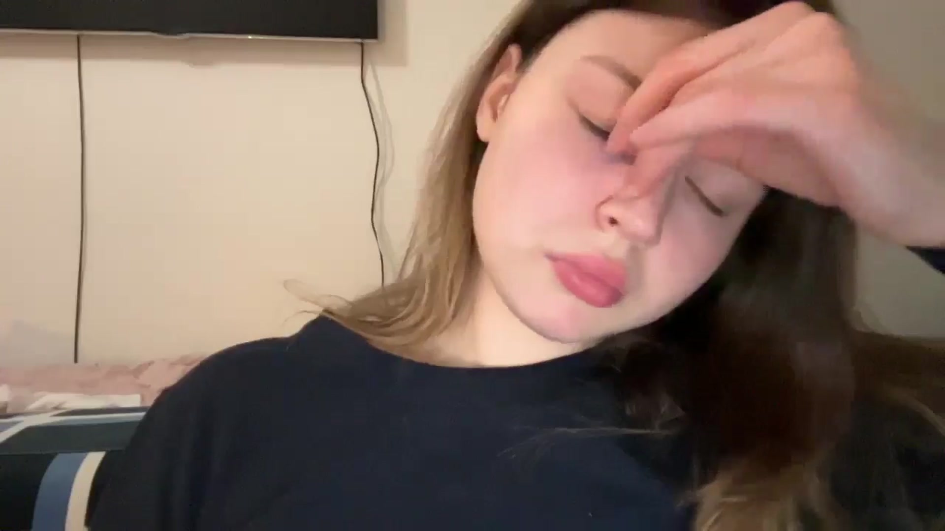 Gallery image thumbnail from BuckwheatLady's myfreecams stream on, 04/07/2026, 20:58 image 20 of 20