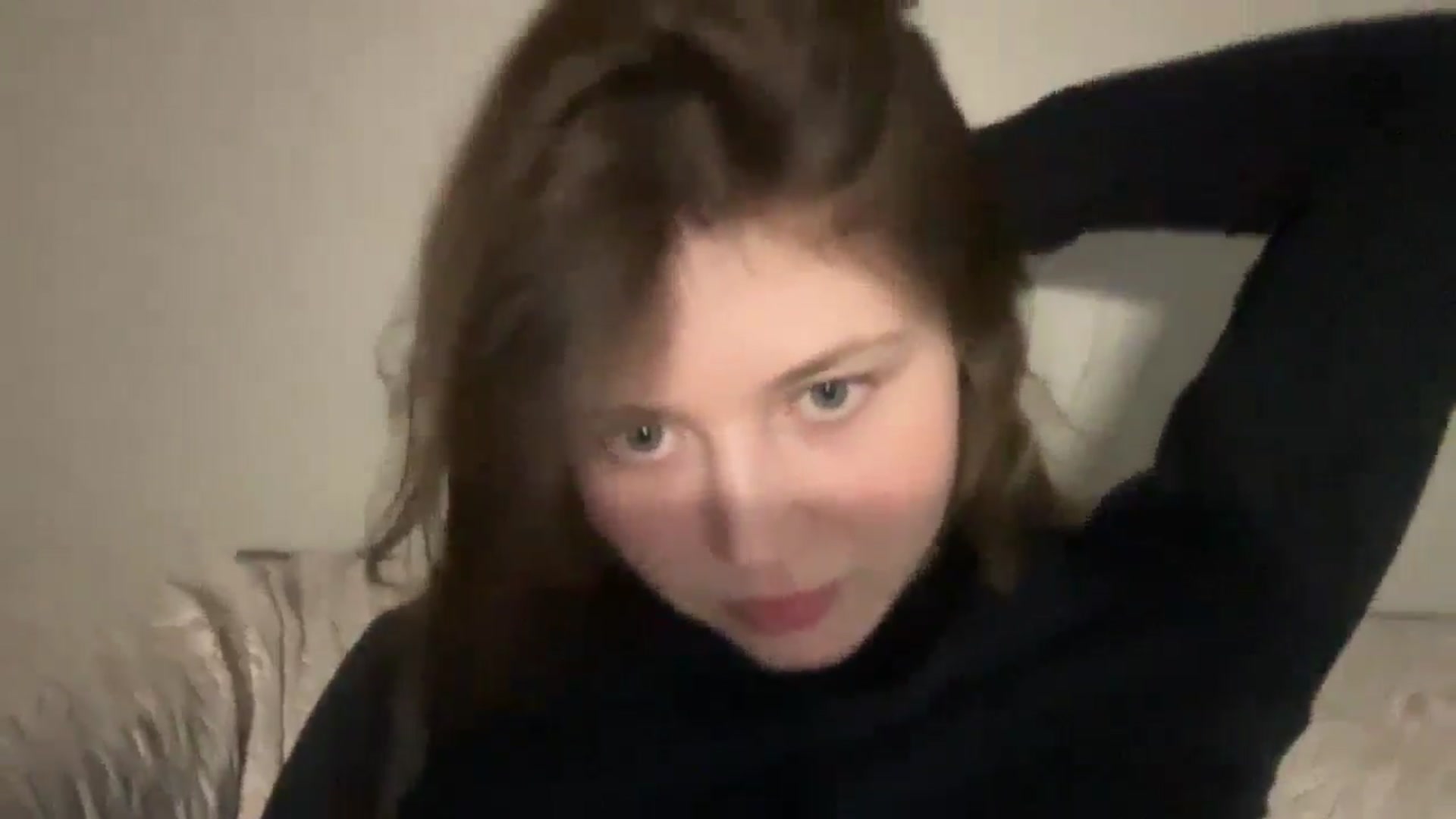 Gallery image thumbnail from BuckwheatLady's myfreecams stream on, 04/17/2026, 18:09 image 9 of 20
