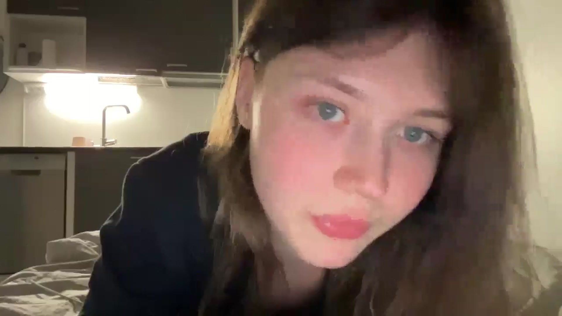 Gallery image thumbnail from BuckwheatLady's myfreecams stream on, 04/17/2026, 18:09 image 14 of 20