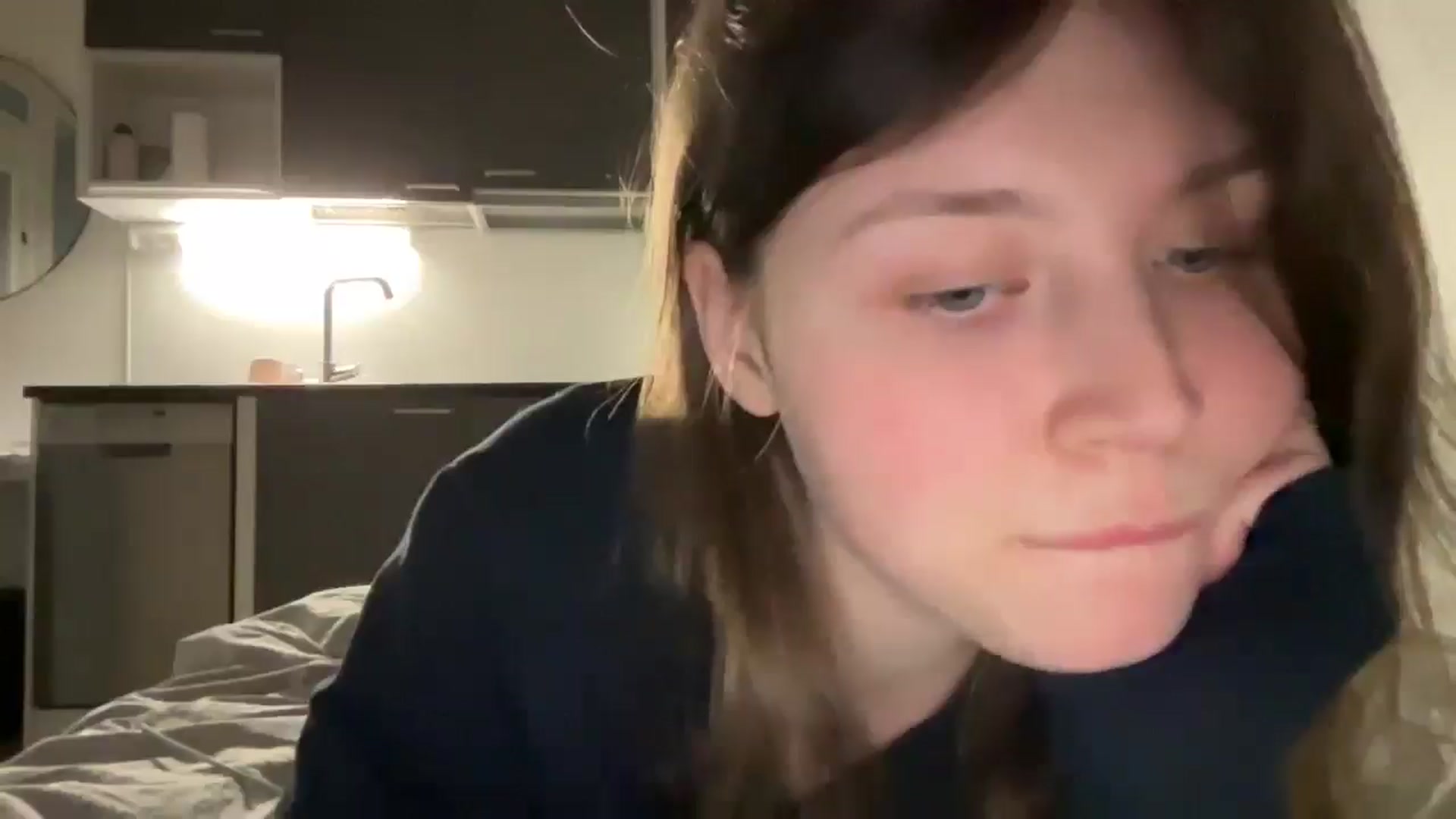 Gallery image thumbnail from BuckwheatLady's myfreecams stream on, 04/17/2026, 18:09 image 17 of 20