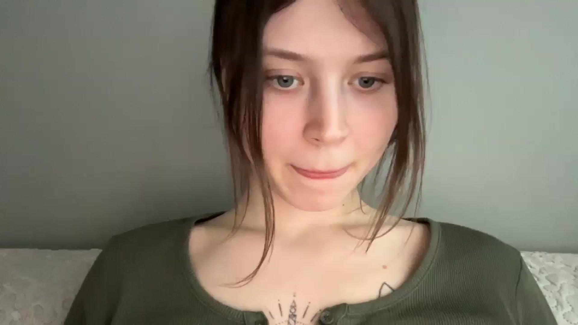 Gallery image thumbnail from BuckwheatLady's myfreecams stream on, 04/19/2026, 13:33 image 4 of 20