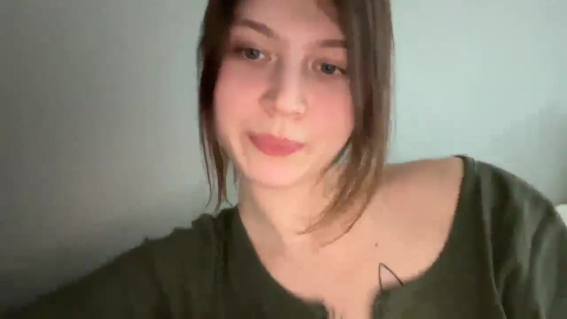 Gallery image thumbnail from BuckwheatLady's myfreecams stream on, 04/19/2026, 13:33 image 14 of 20