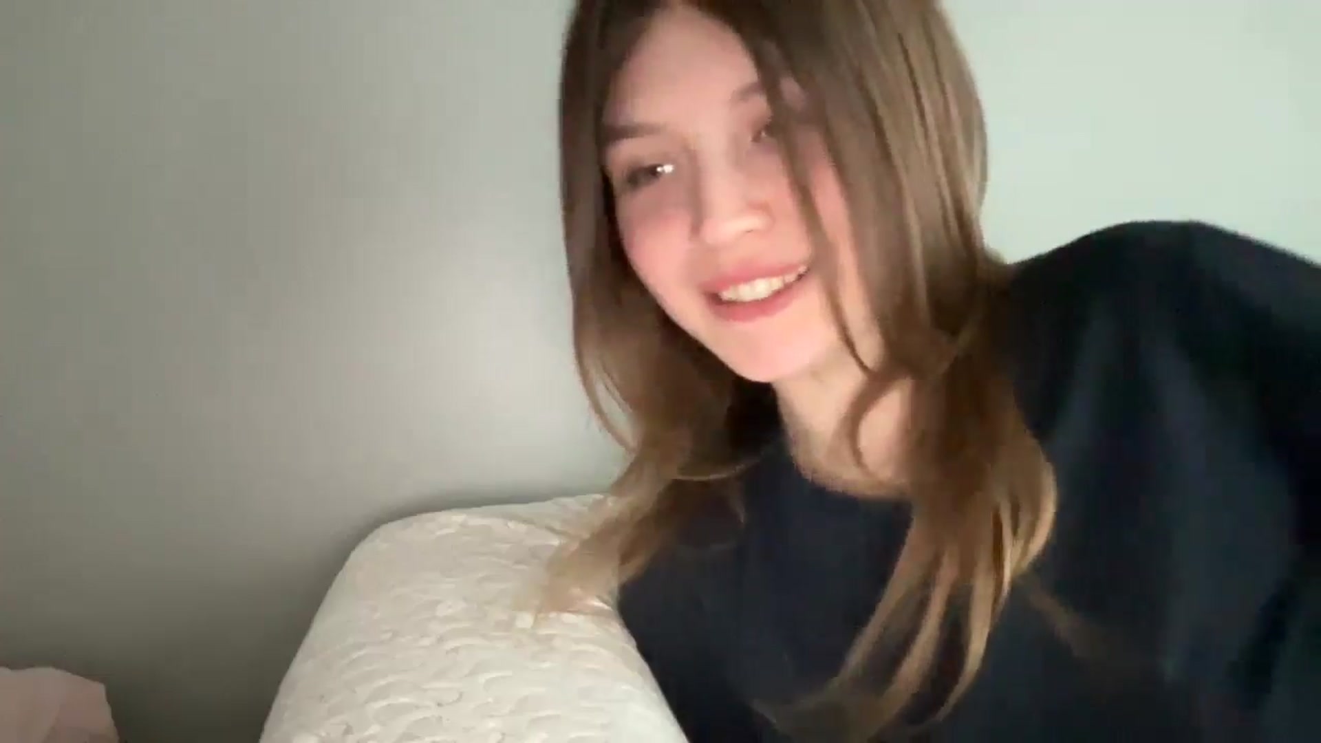 Gallery image thumbnail from BuckwheatLady's myfreecams stream on, 04/21/2026, 13:42 image 13 of 20