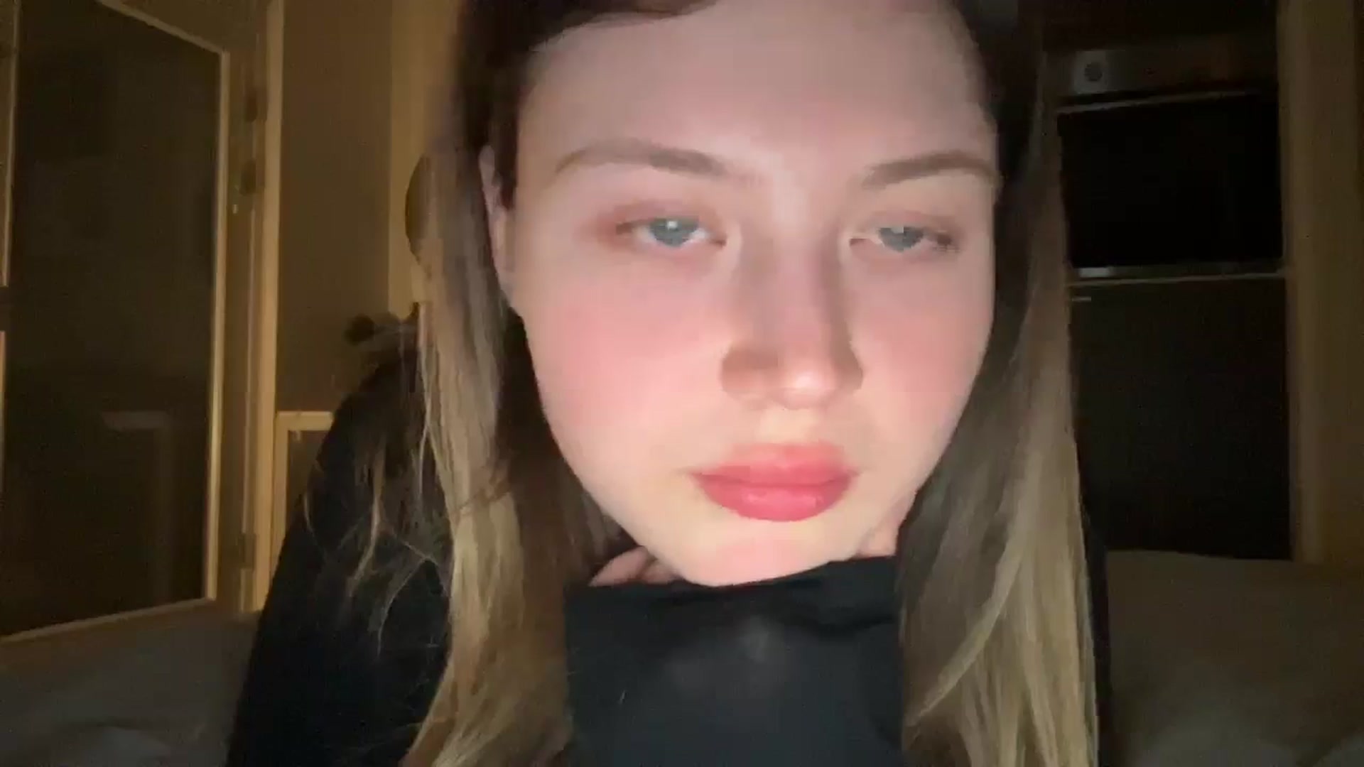 Gallery image thumbnail from BuckwheatLady's myfreecams stream on, 04/24/2026, 19:14 image 19 of 20
