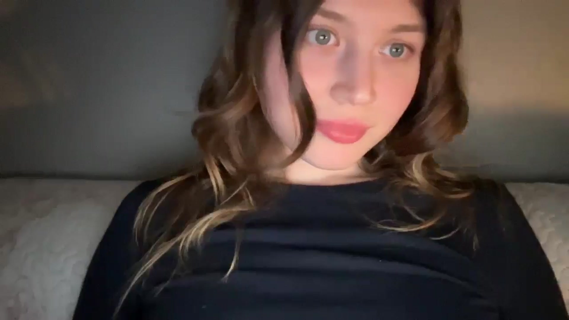 Gallery image thumbnail from BuckwheatLady's myfreecams stream on, 04/28/2026, 17:21 image 9 of 20