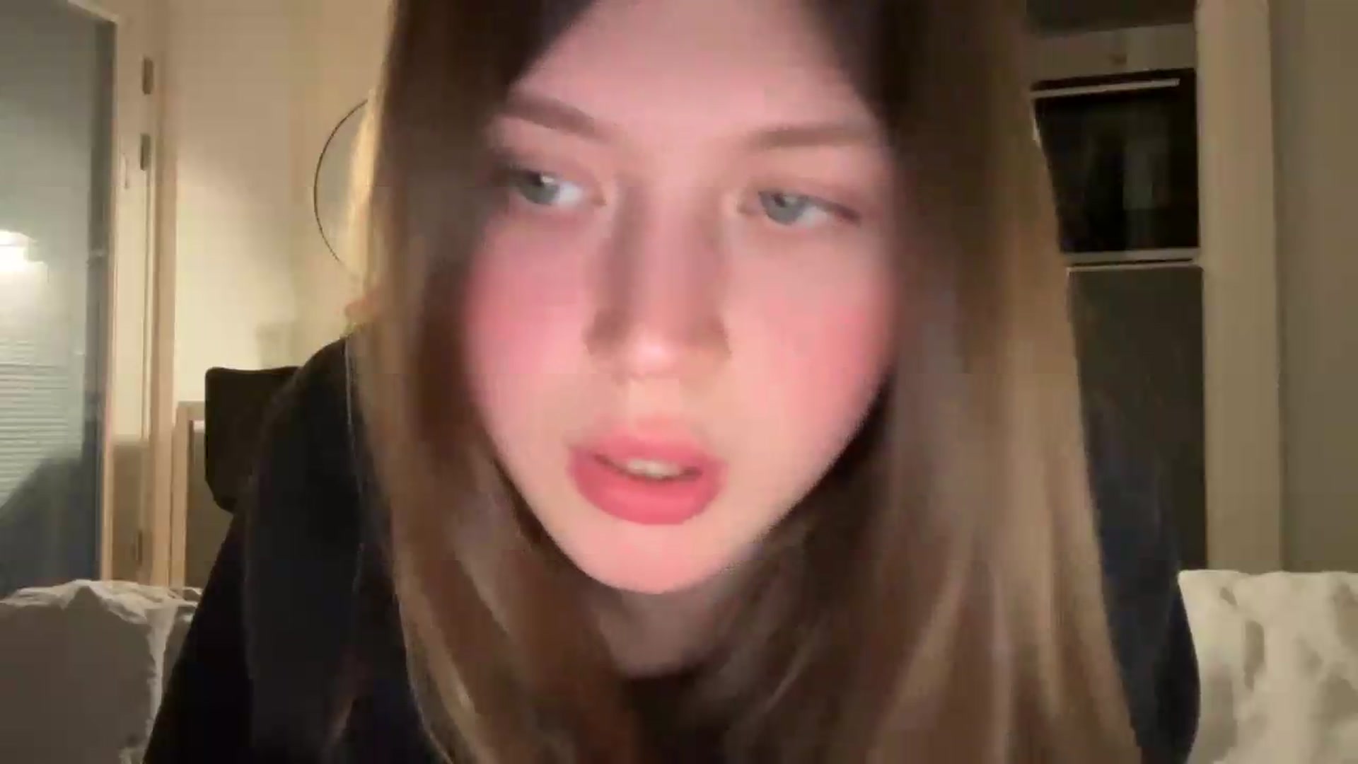Gallery image thumbnail from BuckwheatLady's myfreecams stream on, 04/29/2026, 18:40 image 12 of 20