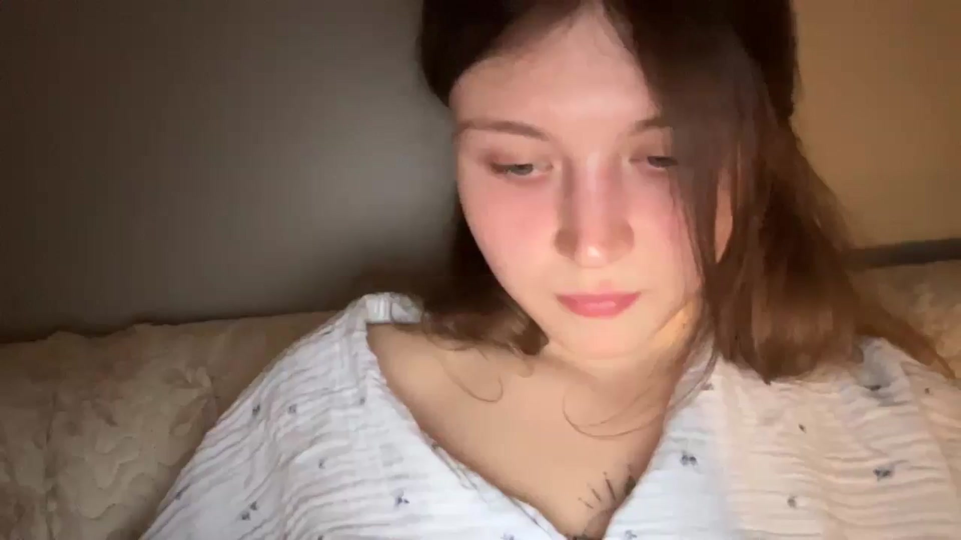 Gallery image thumbnail from BuckwheatLady's myfreecams stream on, 05/03/2026, 17:37 image 19 of 20