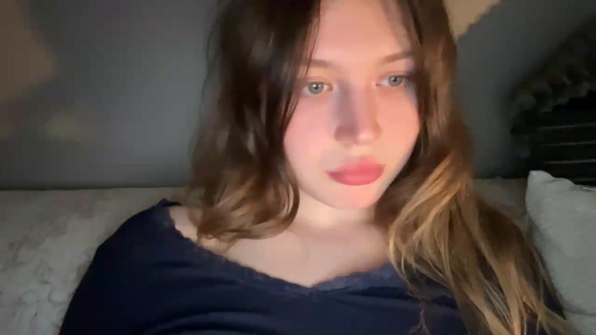 Gallery image thumbnail from BuckwheatLady's myfreecams stream on, 05/12/2026, 17:04 image 12 of 20