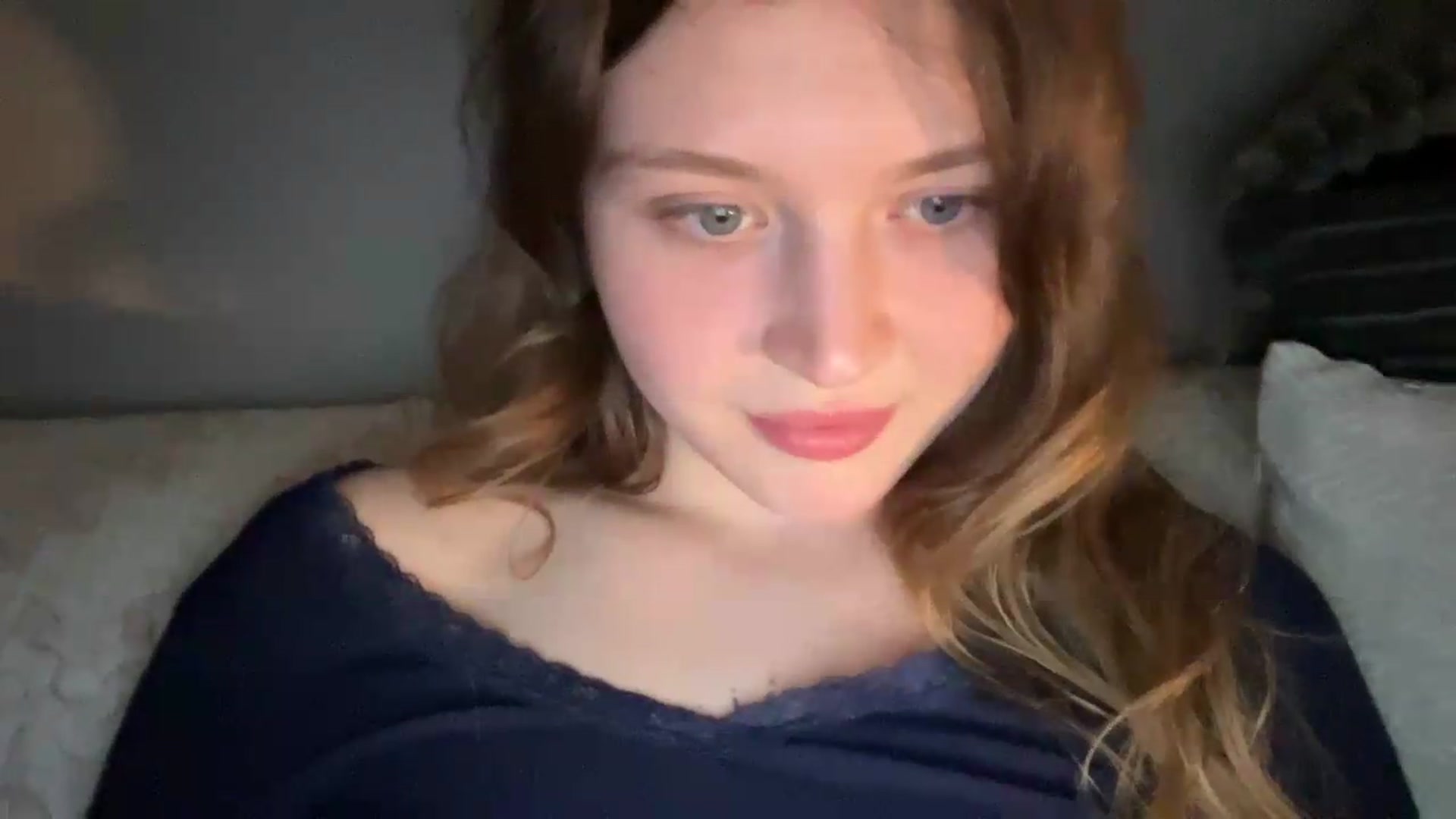 Gallery image thumbnail from BuckwheatLady's myfreecams stream on, 05/12/2026, 17:04 image 15 of 20