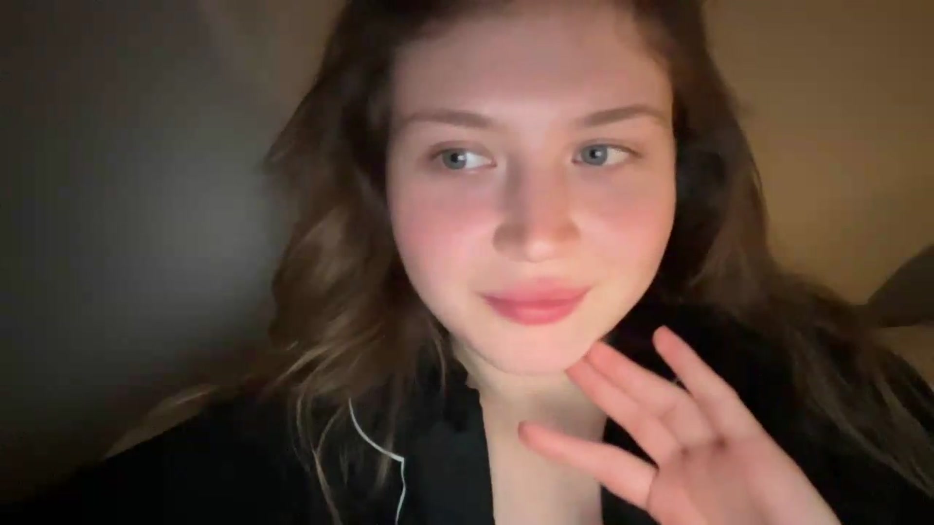 Gallery image thumbnail from BuckwheatLady's myfreecams stream on, 05/13/2026, 19:09 image 17 of 20