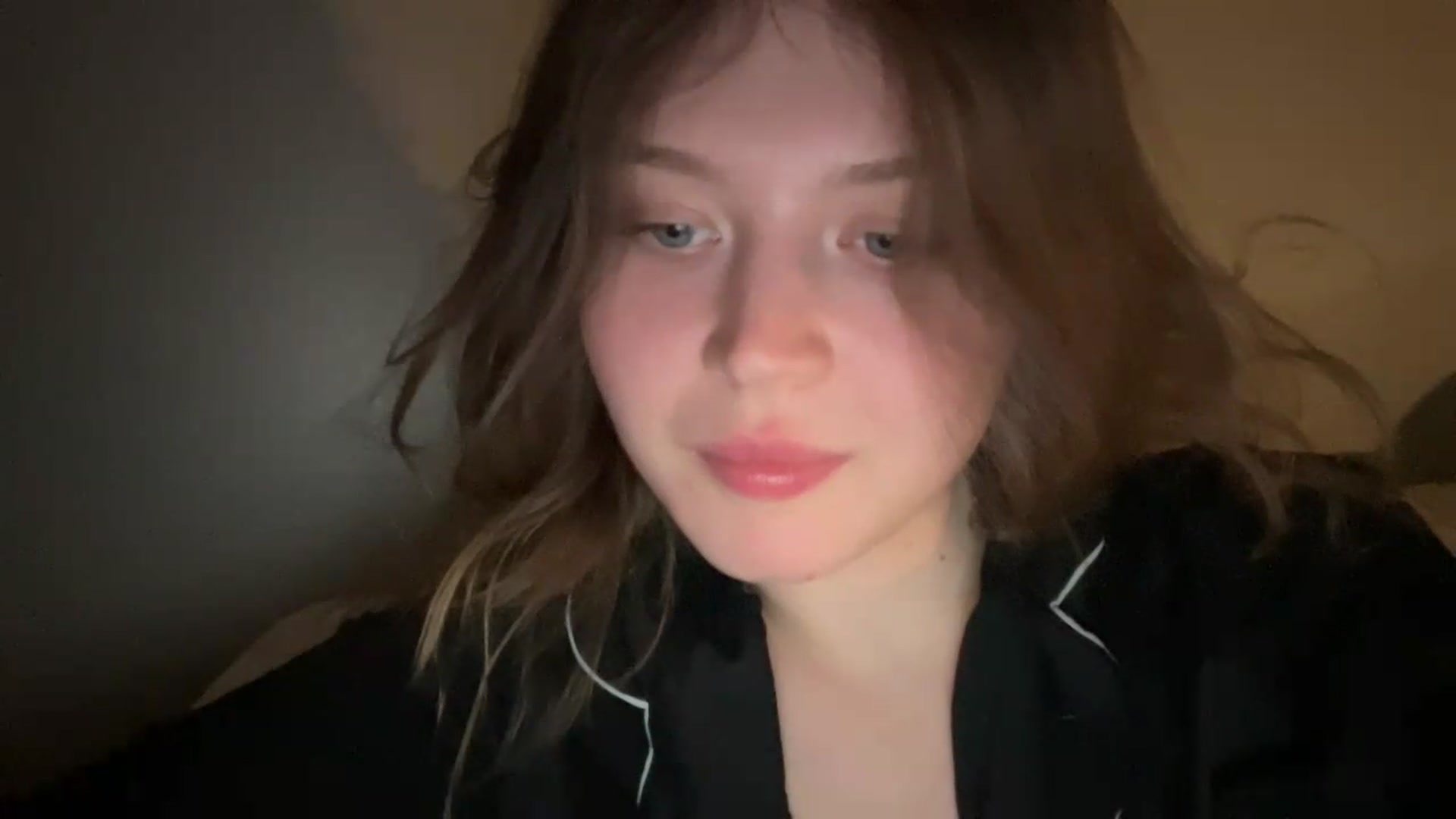 Gallery image thumbnail from BuckwheatLady's myfreecams stream on, 05/13/2026, 19:09 image 18 of 20