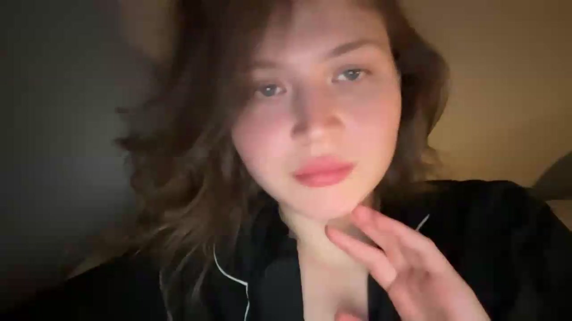 Gallery image thumbnail from BuckwheatLady's myfreecams stream on, 05/13/2026, 19:09 image 16 of 20