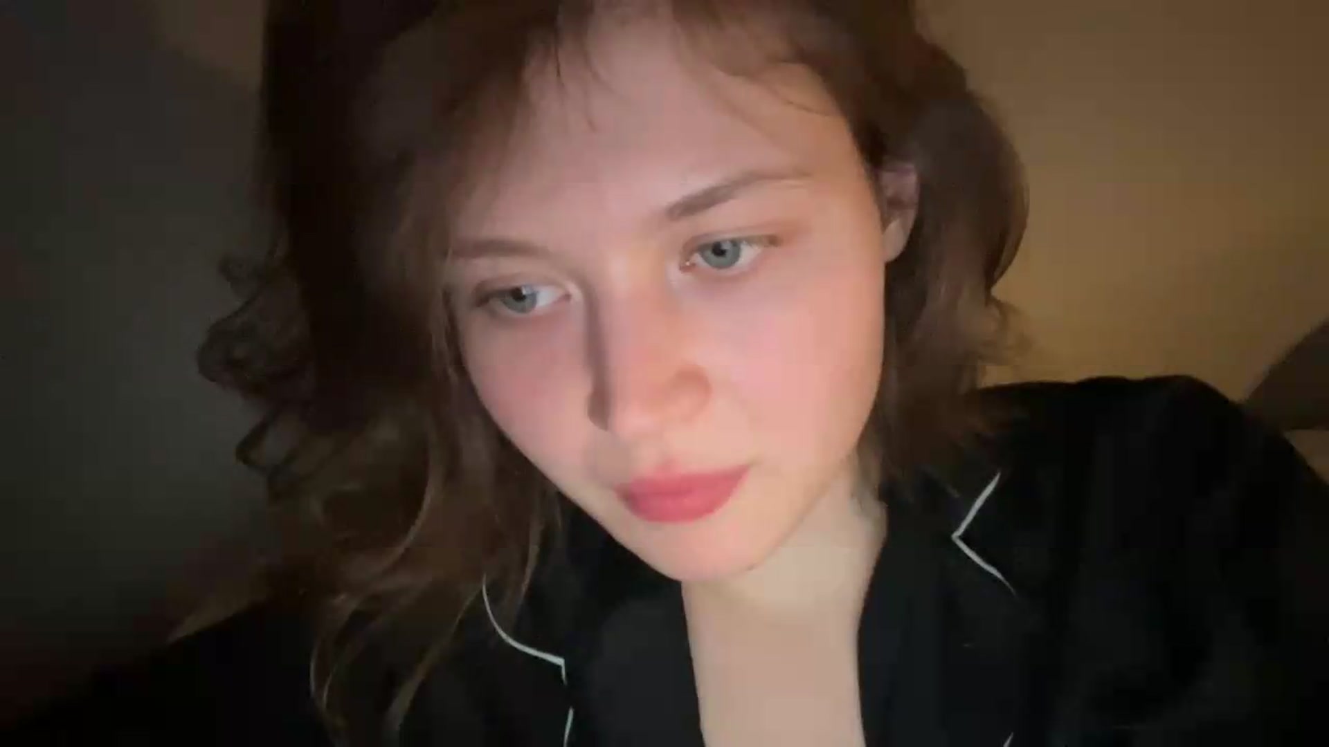 Gallery image thumbnail from BuckwheatLady's myfreecams stream on, 05/13/2026, 19:09 image 15 of 20