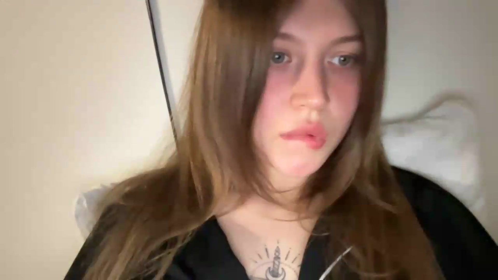 Gallery image thumbnail from BuckwheatLady's myfreecams stream on, 05/16/2026, 18:10 image 15 of 20