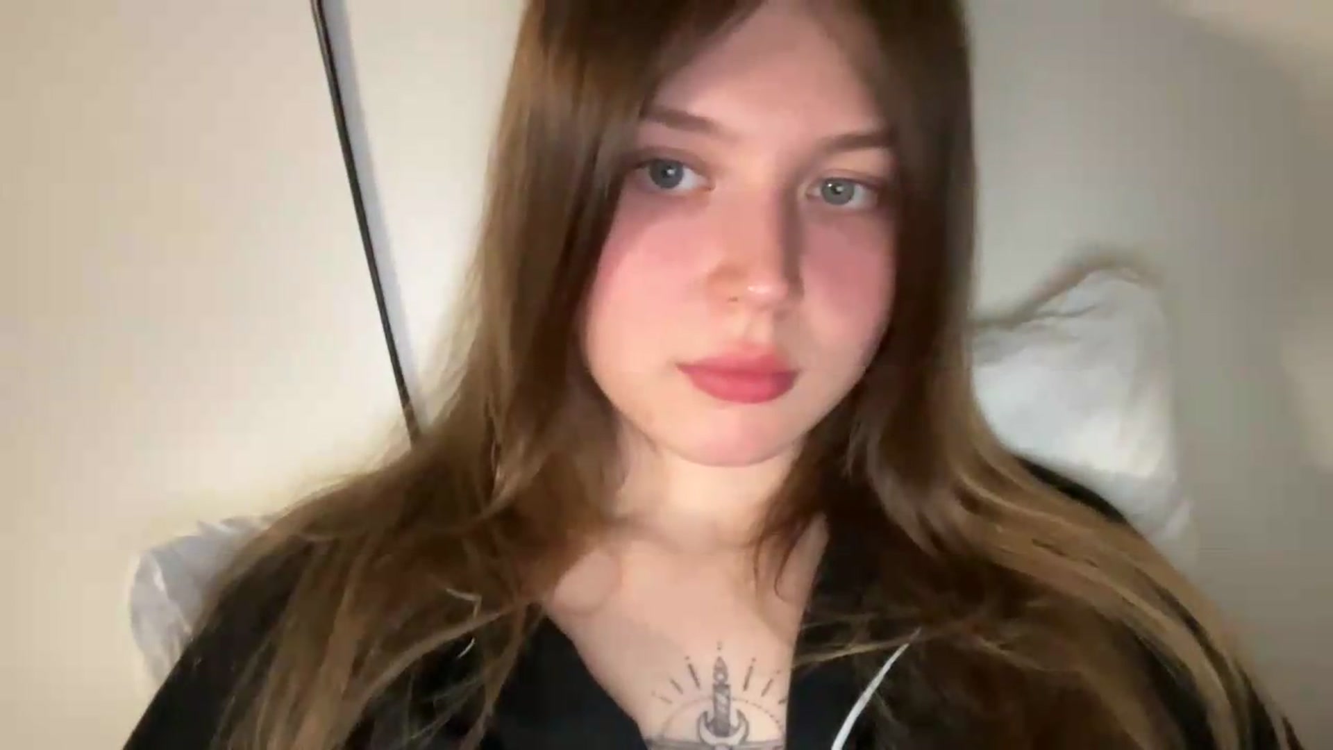 Gallery image thumbnail from BuckwheatLady's myfreecams stream on, 05/16/2026, 18:10 image 17 of 20