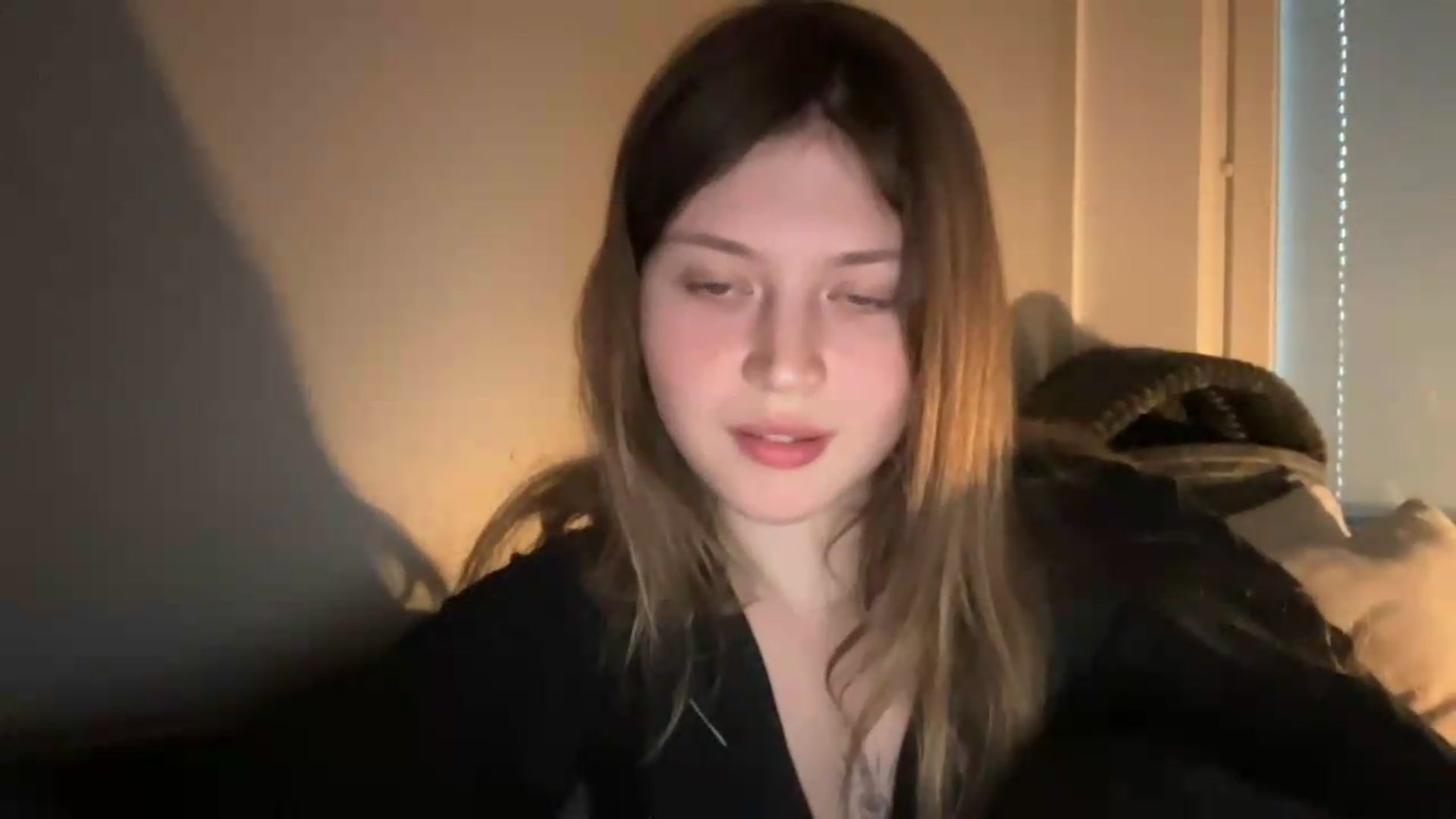 Gallery image thumbnail from BuckwheatLady's myfreecams stream on, 05/17/2026, 19:26 image 10 of 20