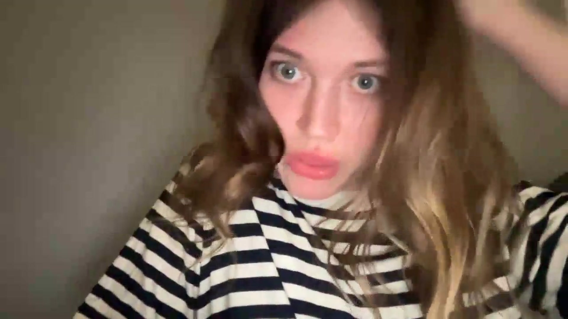 Gallery image thumbnail from BuckwheatLady's myfreecams stream on, 05/18/2026, 19:51 image 3 of 20