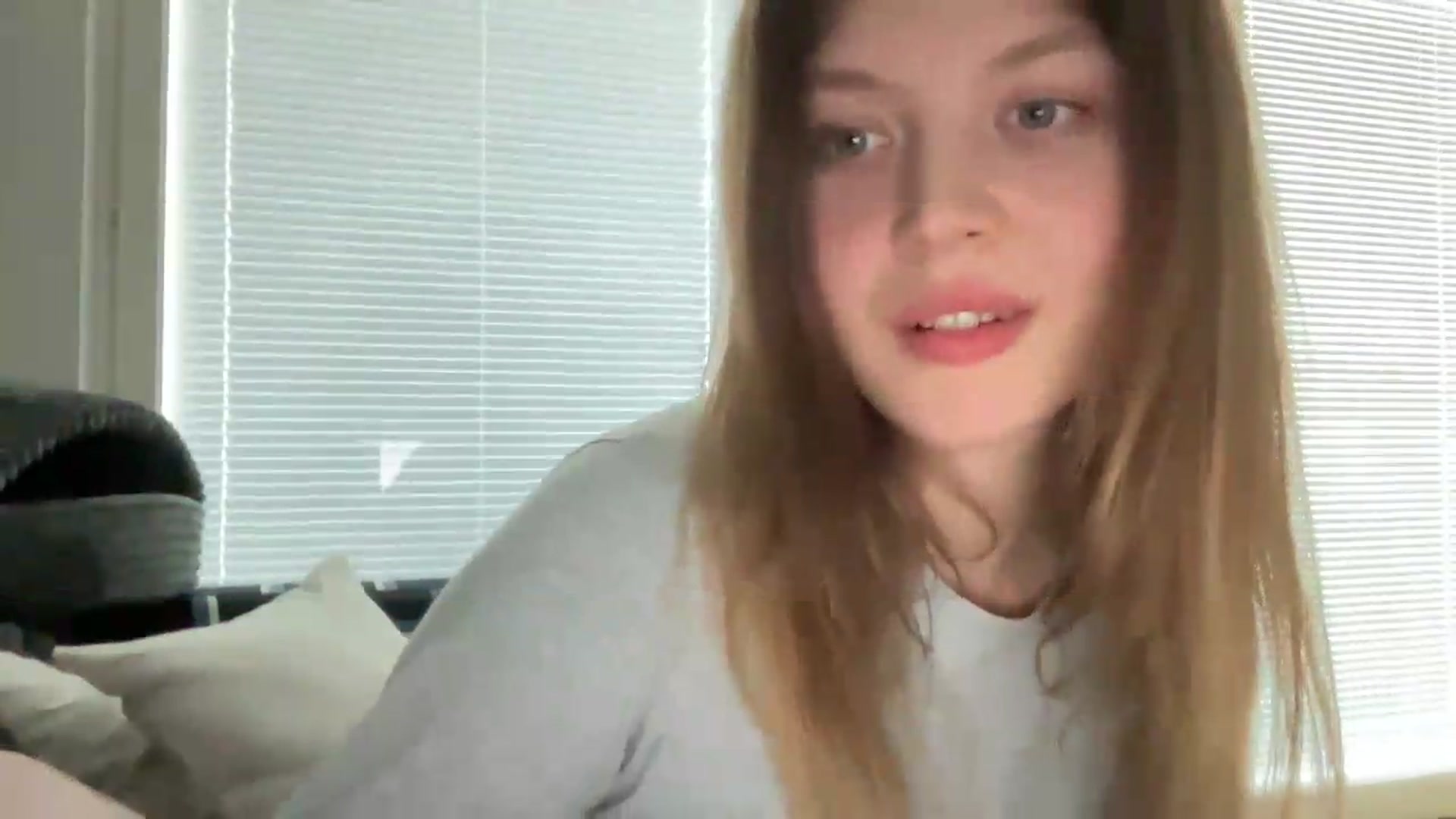 Gallery image thumbnail from BuckwheatLady's myfreecams stream on, 05/19/2026, 12:59 image 3 of 20