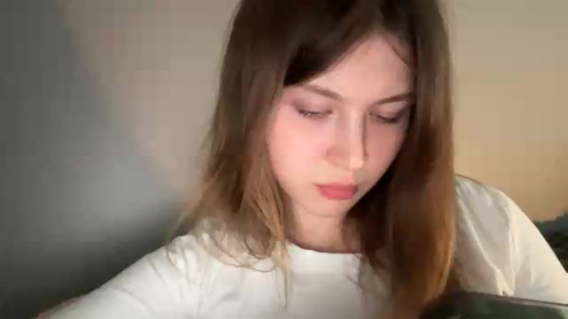 Gallery image thumbnail from BuckwheatLady's myfreecams stream on, 05/21/2026, 14:39 image 5 of 20