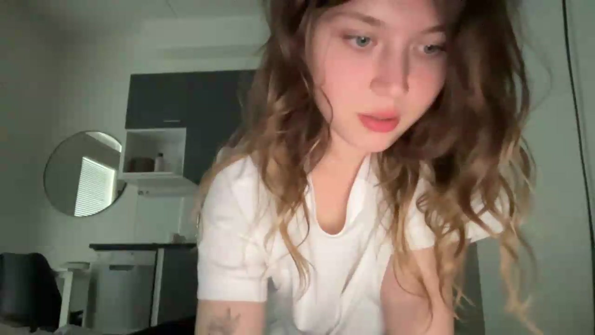 Gallery image thumbnail from BuckwheatLady's myfreecams stream on, 05/25/2026, 18:10 image 13 of 20
