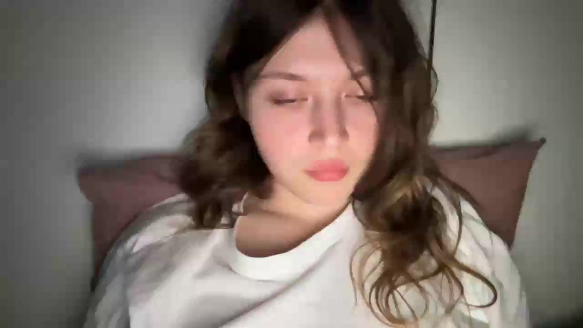 Gallery image thumbnail from BuckwheatLady's myfreecams stream on, 05/25/2026, 18:47 image 15 of 20