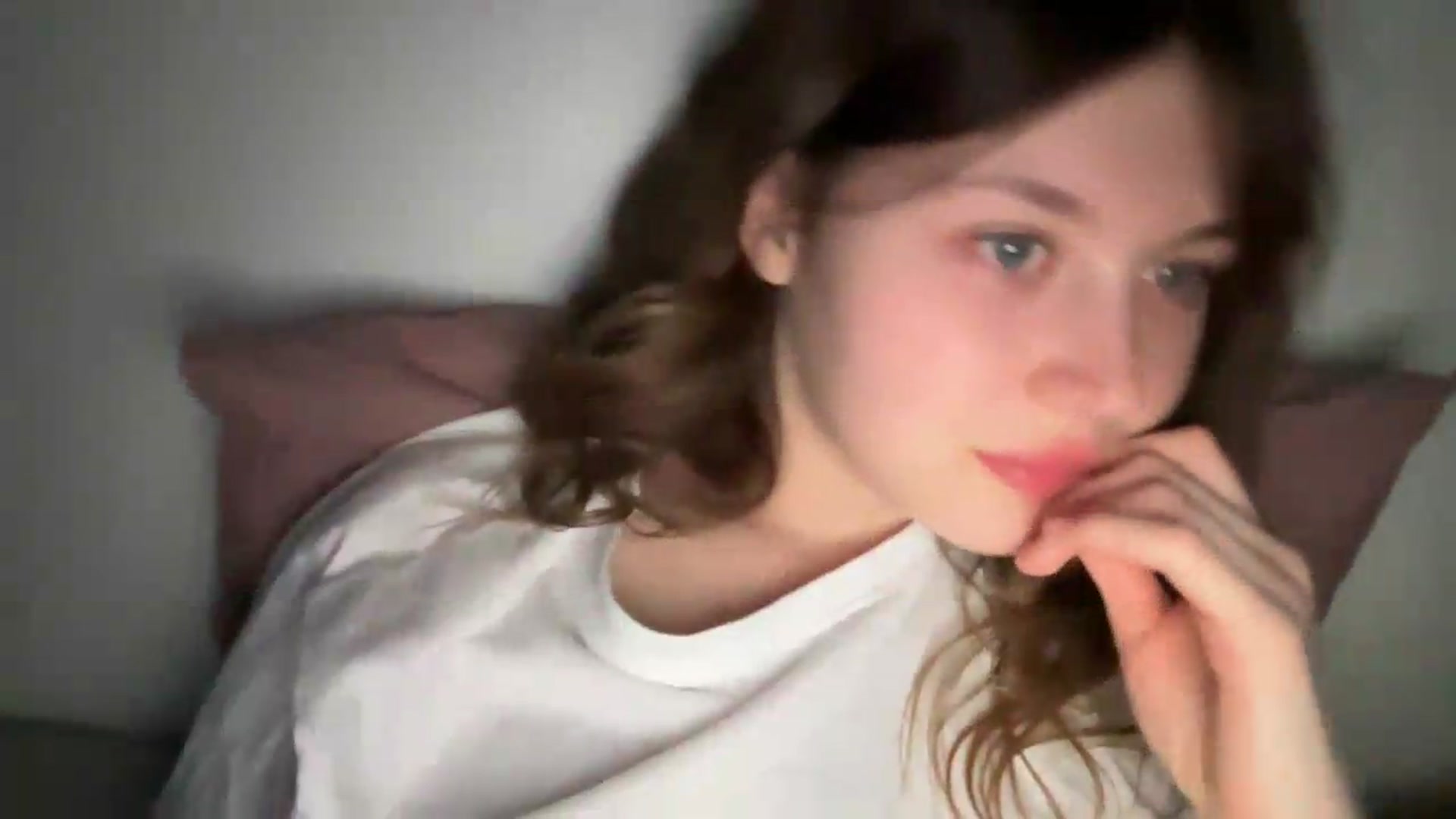 Gallery image thumbnail from BuckwheatLady's myfreecams stream on, 05/25/2026, 18:47 image 19 of 20