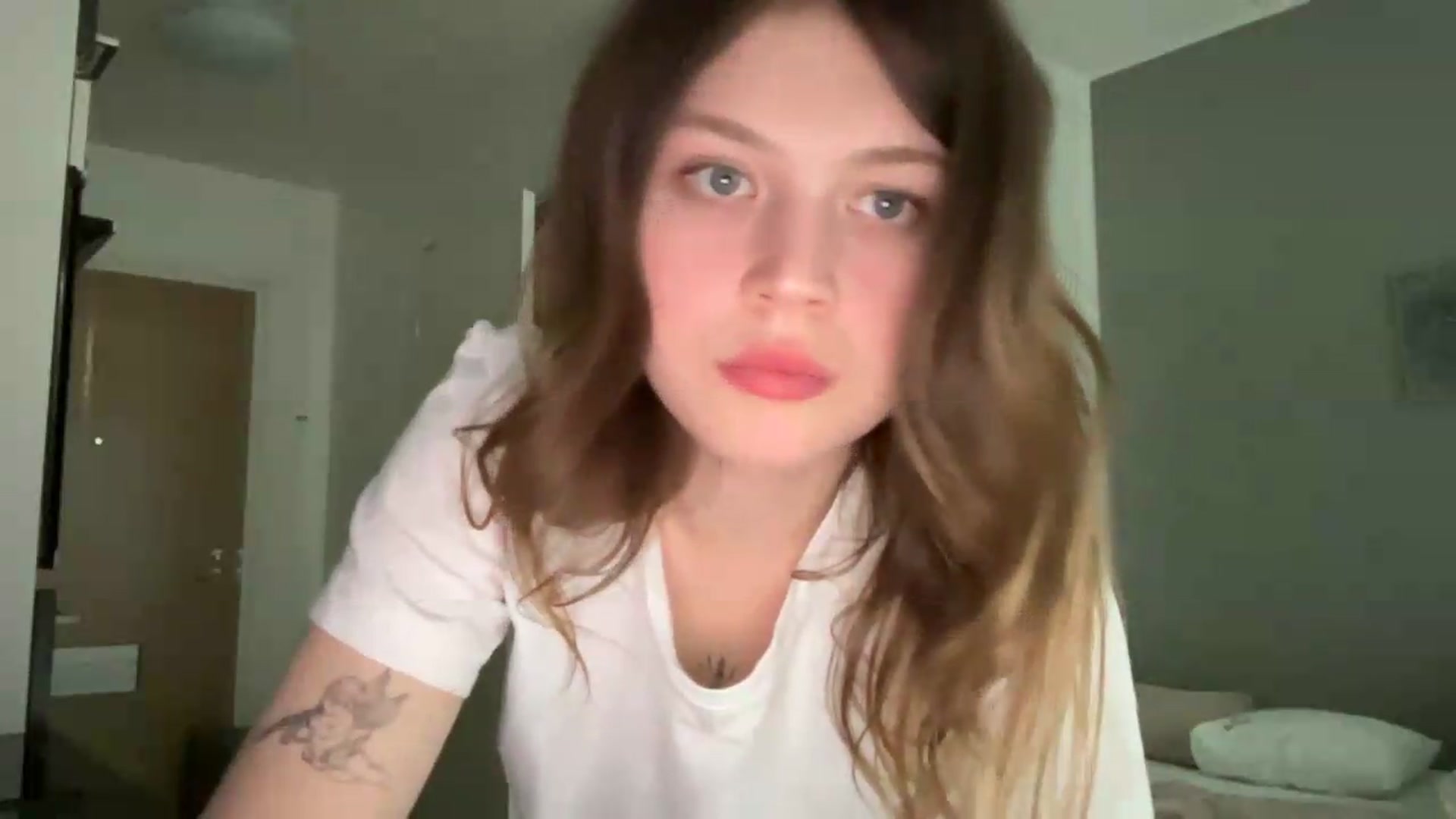 Gallery image thumbnail from BuckwheatLady's myfreecams stream on, 06/01/2026, 17:26 image 9 of 20