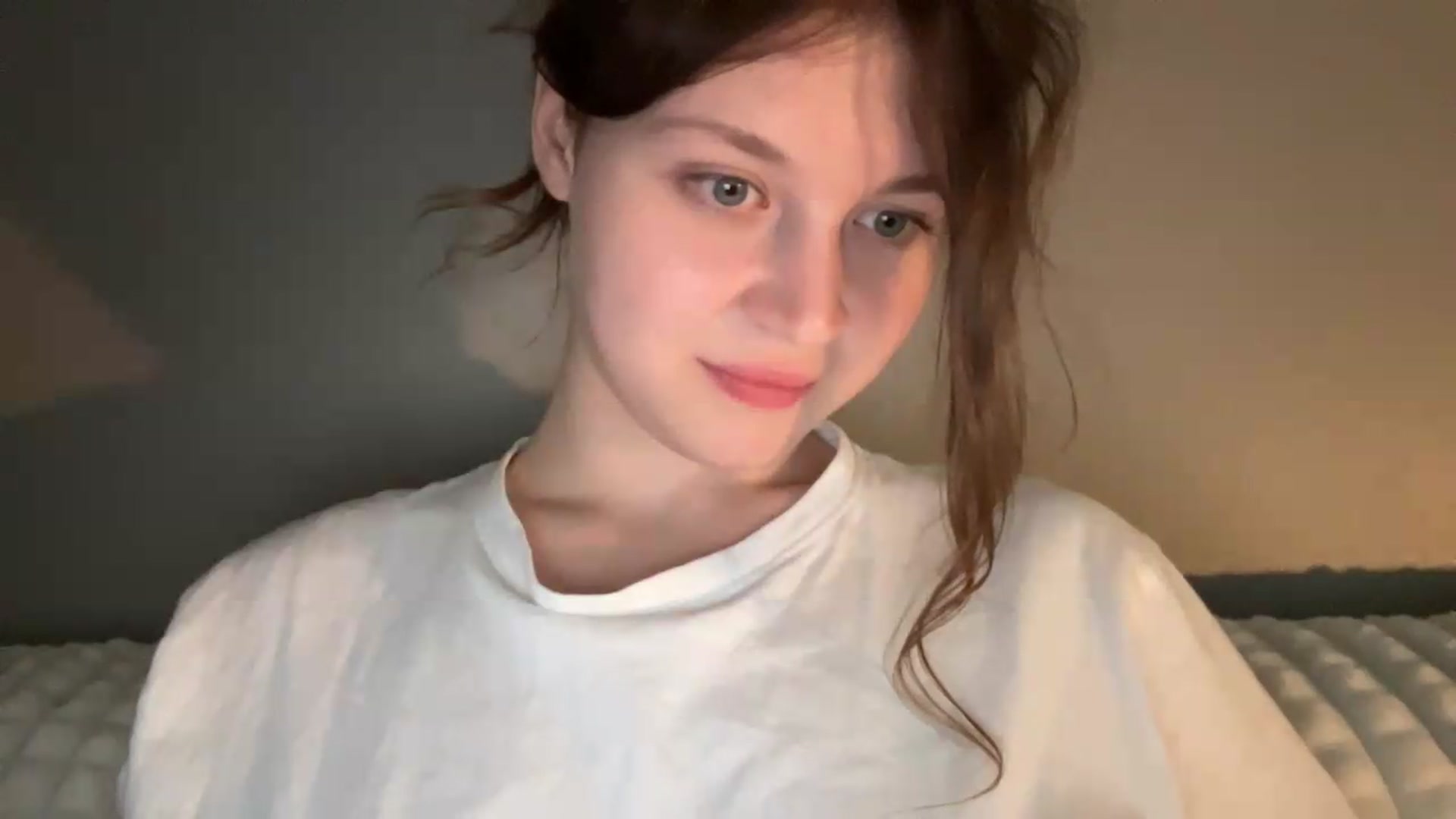 Gallery image thumbnail from BuckwheatLady's myfreecams stream on, 06/02/2026, 18:19 image 19 of 20
