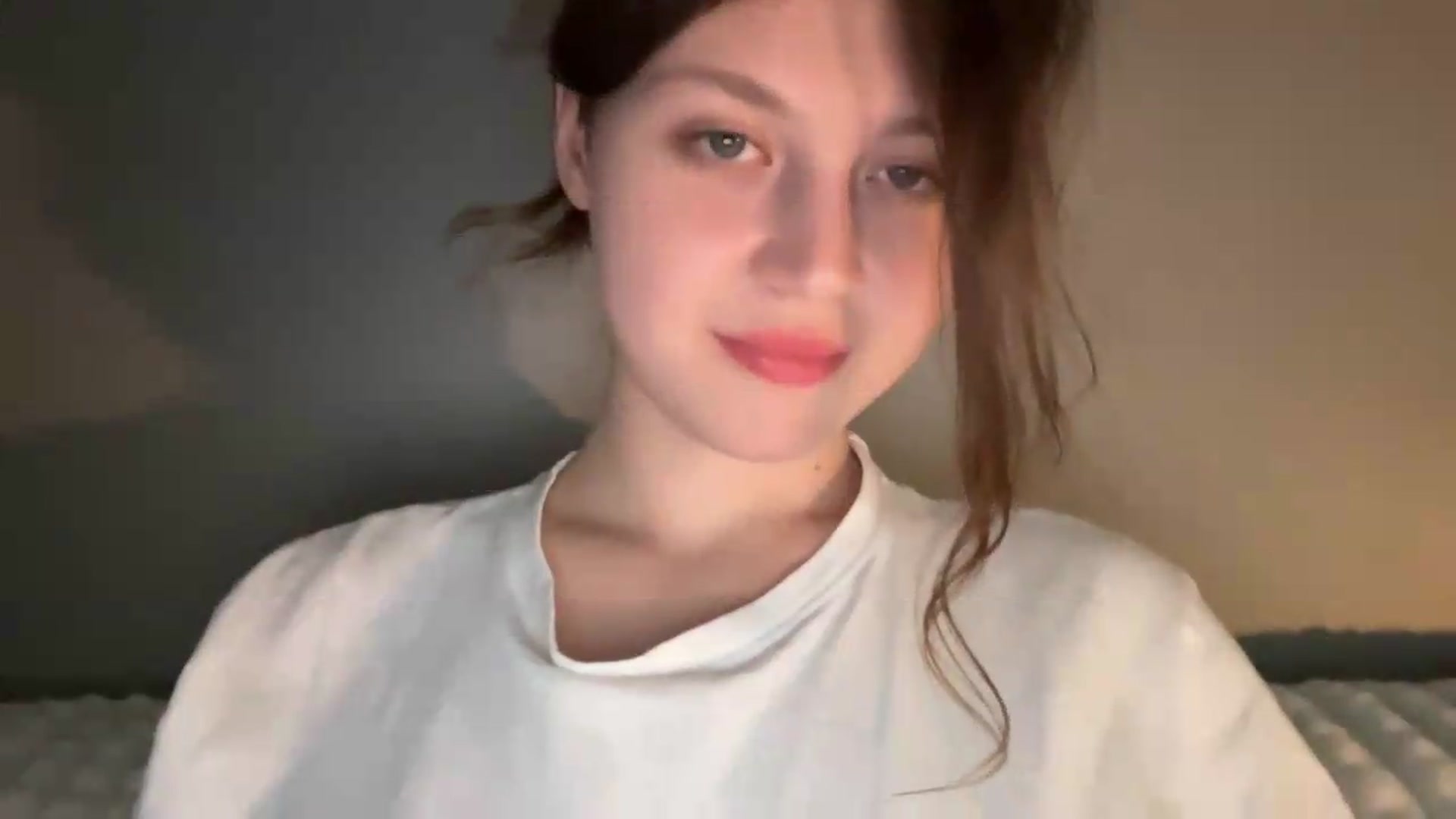 Gallery image thumbnail from BuckwheatLady's myfreecams stream on, 06/02/2026, 18:19 image 10 of 20