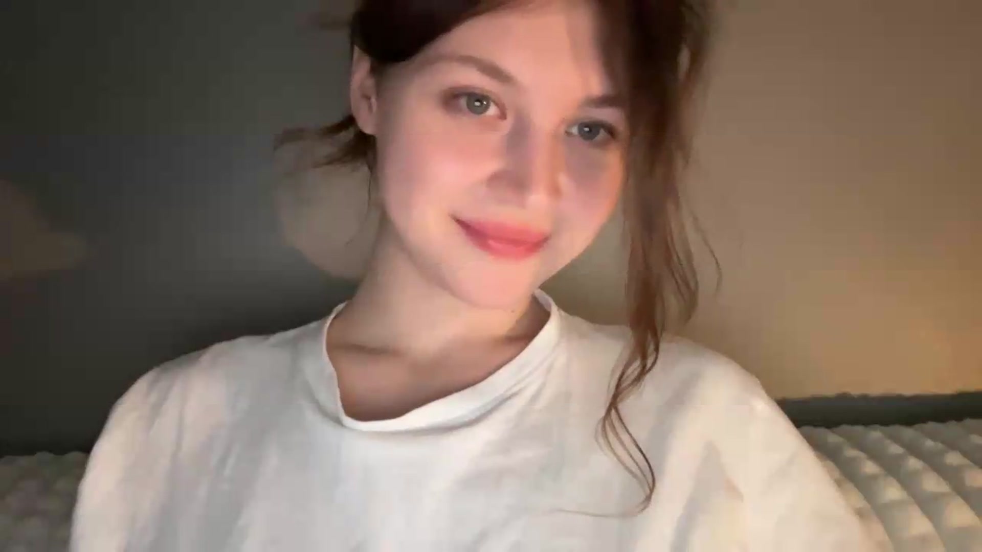 Gallery image thumbnail from BuckwheatLady's myfreecams stream on, 06/02/2026, 18:19 image 16 of 20