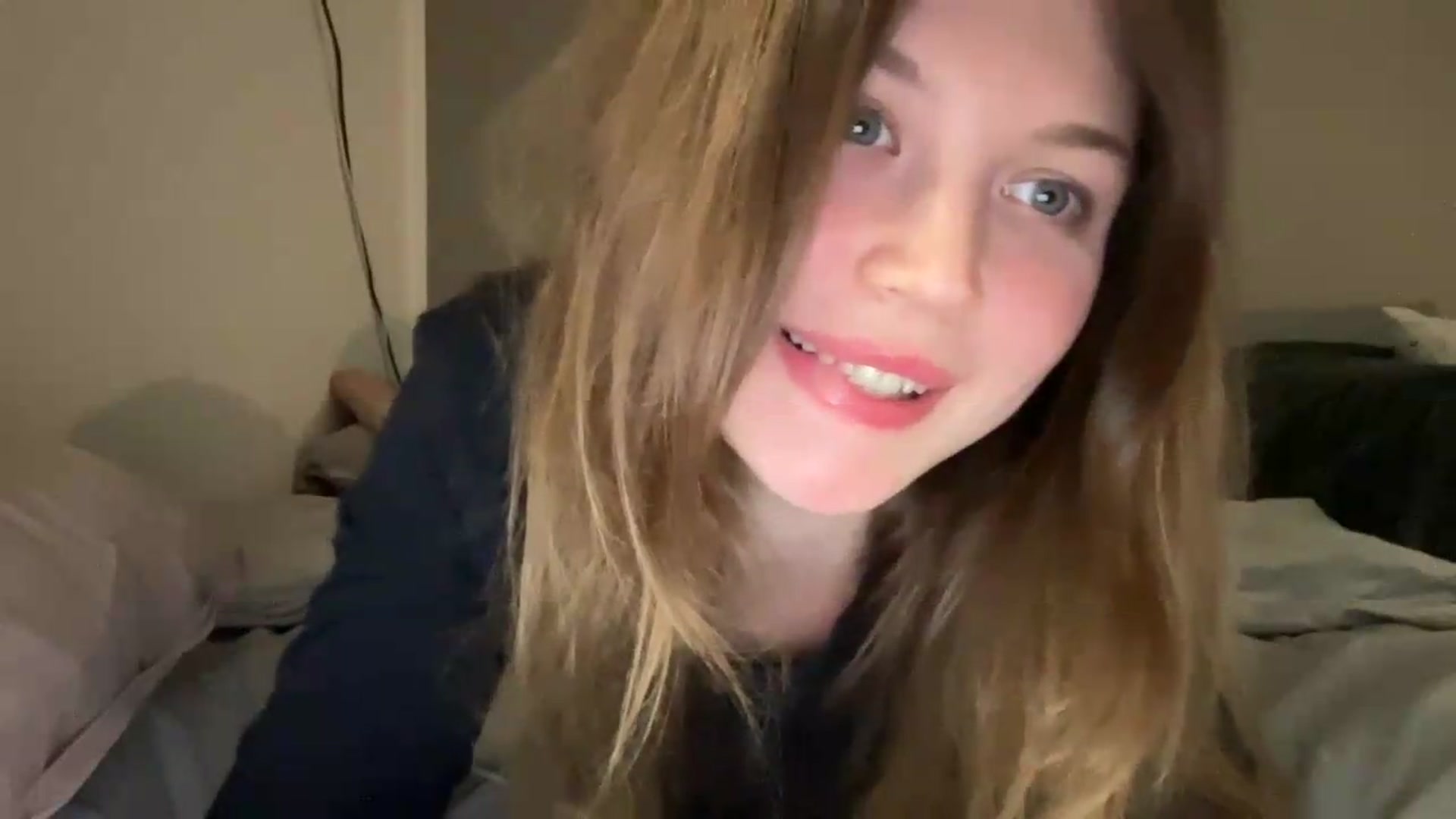 Gallery image thumbnail from BuckwheatLady's myfreecams stream on, 06/06/2026, 18:57 image 9 of 20