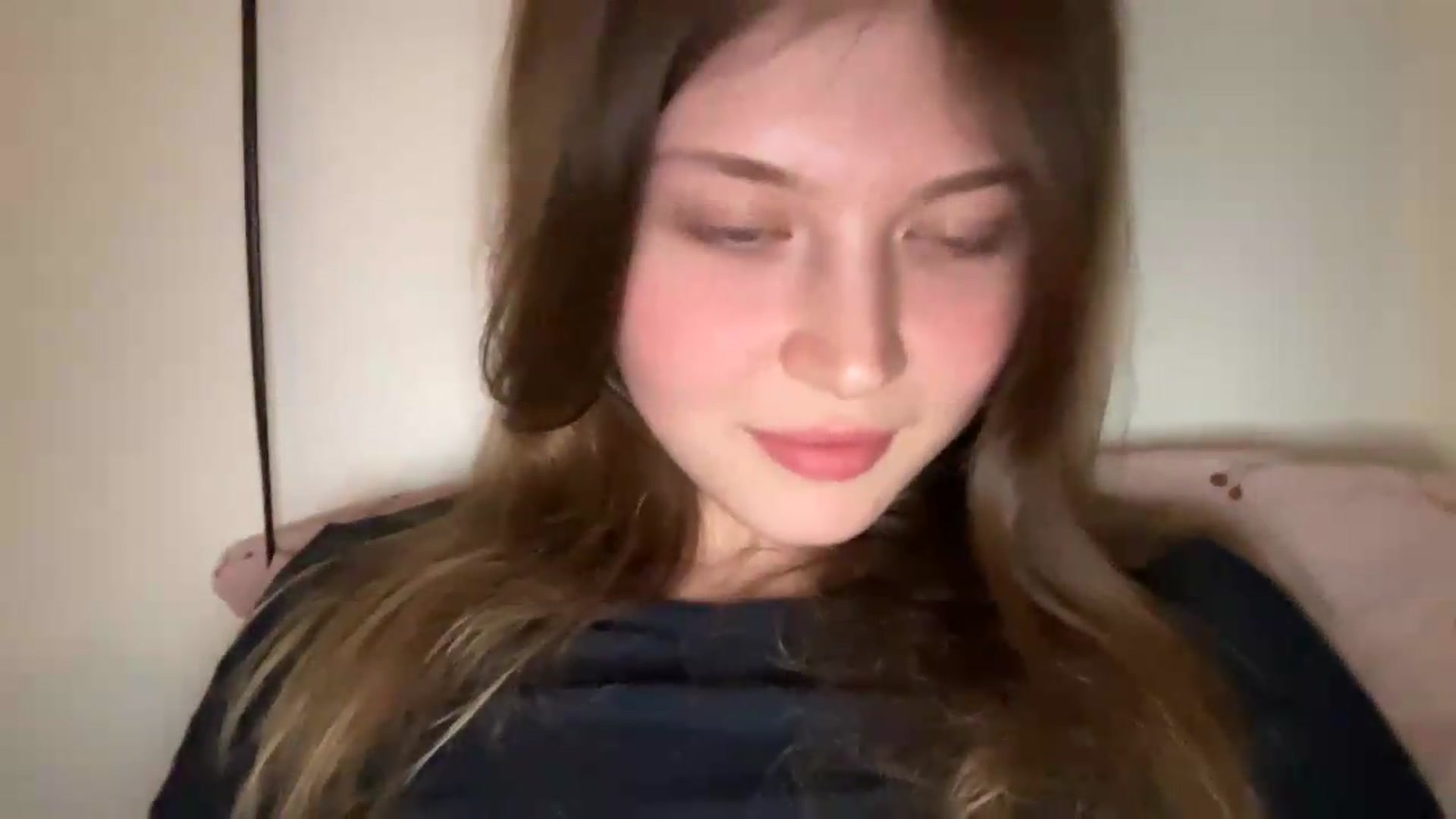 Gallery image thumbnail from BuckwheatLady's myfreecams stream on, 06/06/2026, 18:57 image 13 of 20