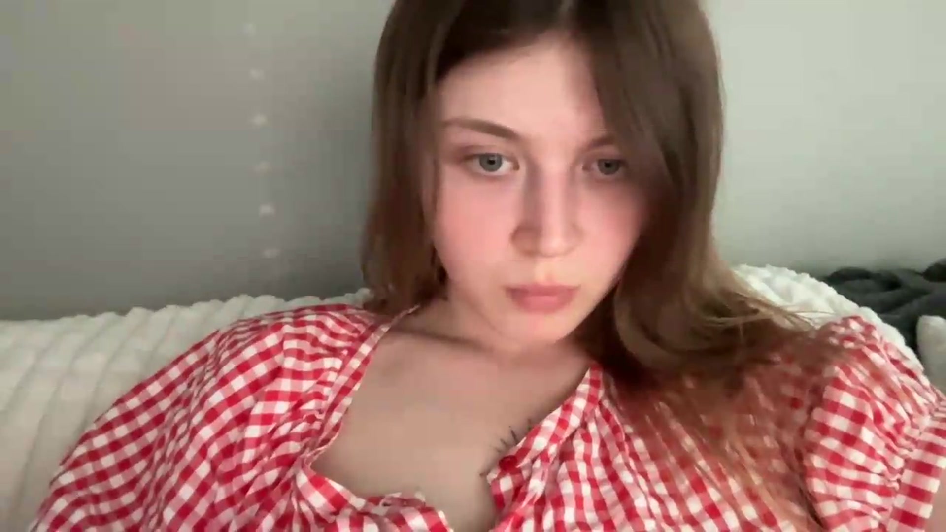 Gallery image thumbnail from BuckwheatLady's myfreecams stream on, 06/19/2026, 18:24 image 6 of 20