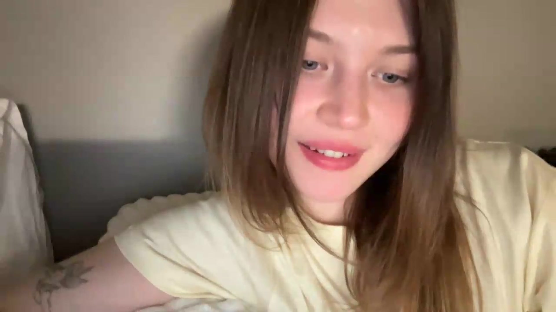 Gallery image thumbnail from BuckwheatLady's myfreecams stream on, 06/24/2026, 20:31 image 6 of 20