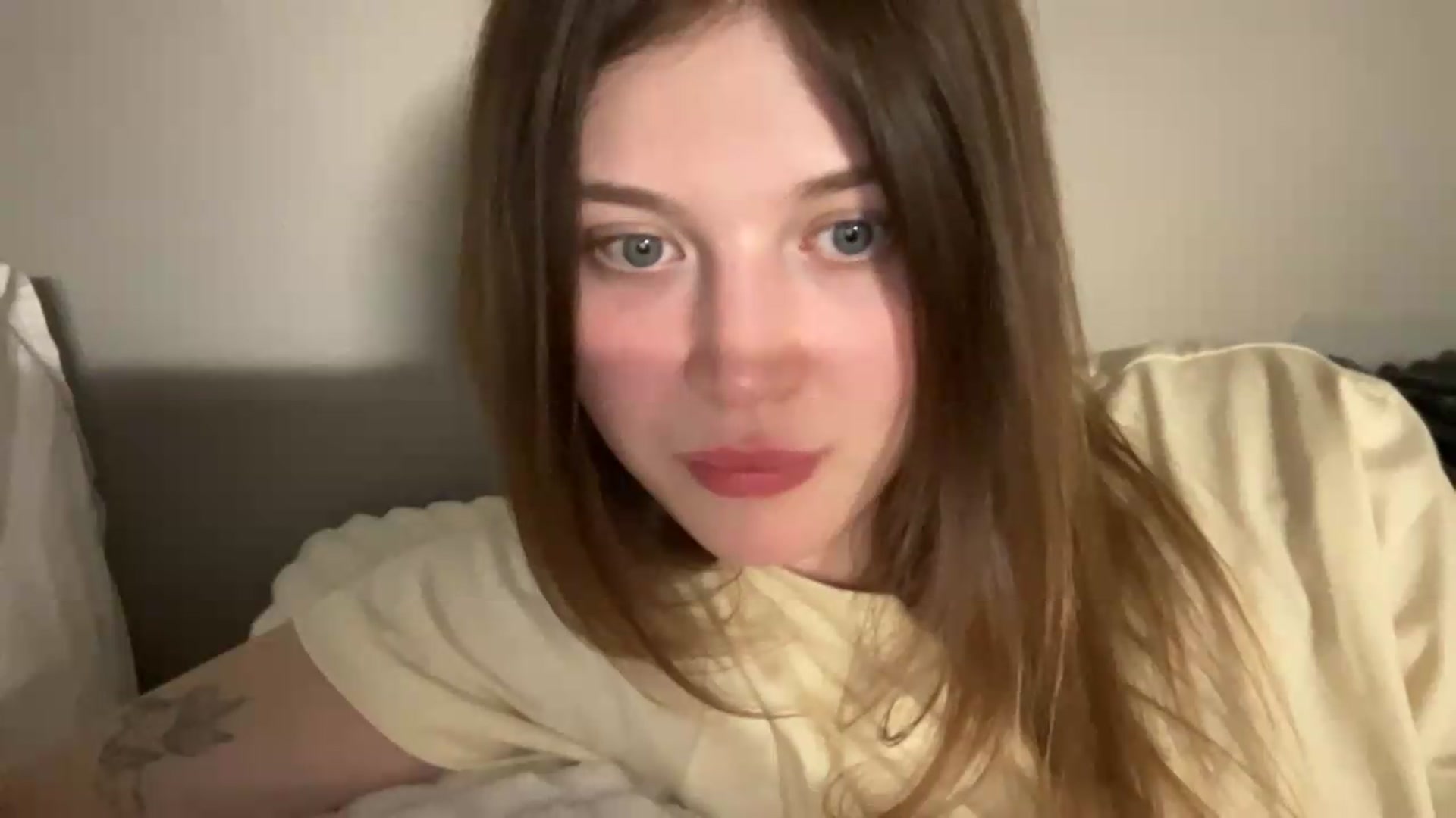 Gallery image thumbnail from BuckwheatLady's myfreecams stream on, 06/24/2026, 20:31 image 3 of 20