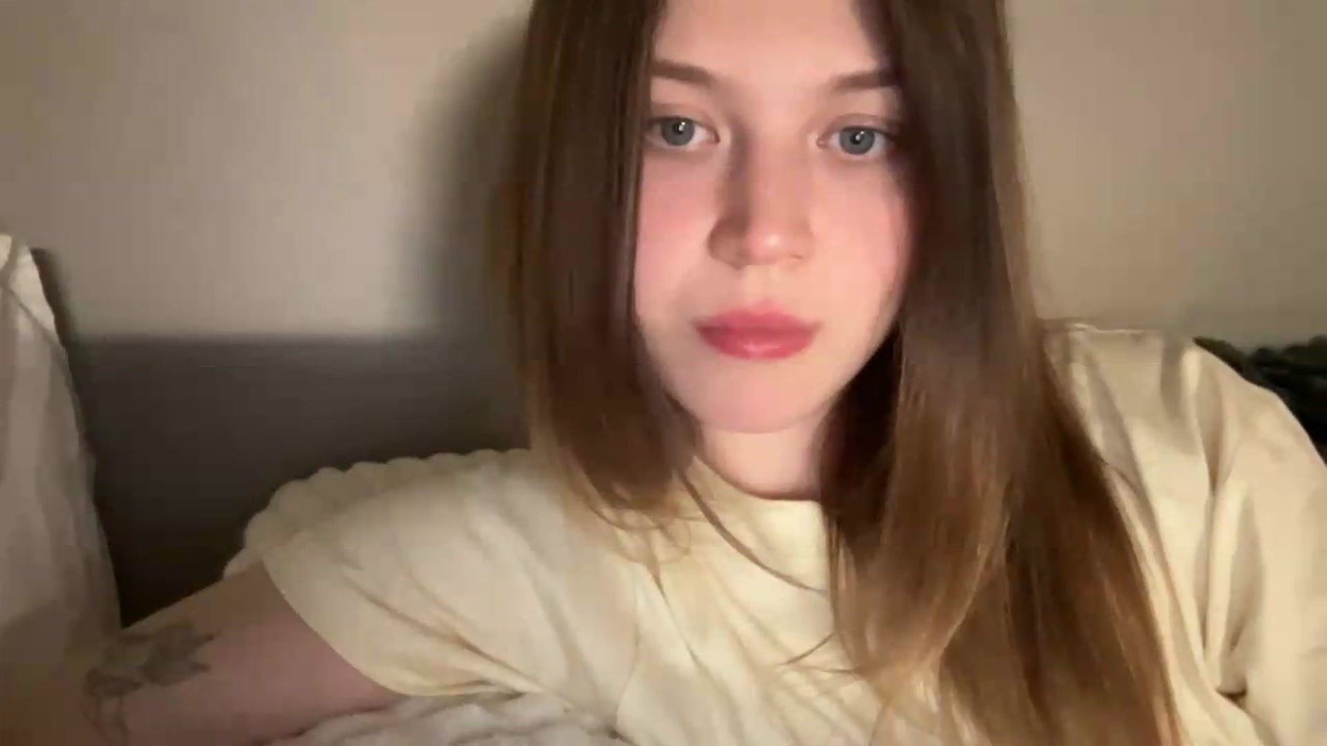 Gallery image thumbnail from BuckwheatLady's myfreecams stream on, 06/24/2026, 20:31 image 4 of 20