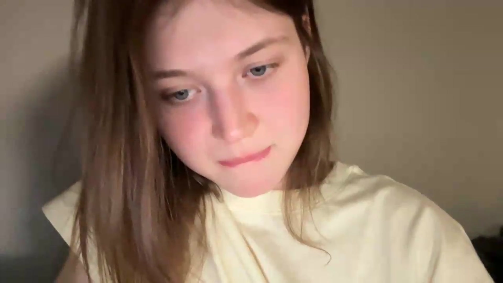 Gallery image thumbnail from BuckwheatLady's myfreecams stream on, 06/24/2026, 20:31 image 16 of 20