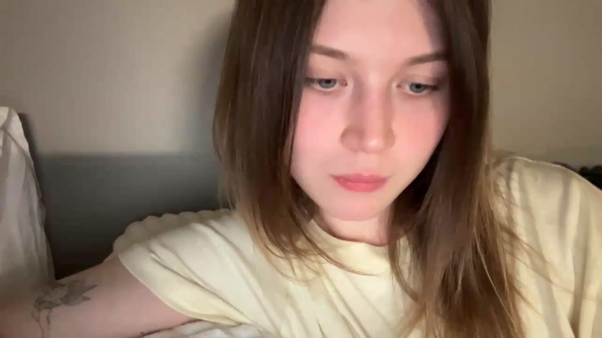 Gallery image thumbnail from BuckwheatLady's myfreecams stream on, 06/24/2026, 20:31 image 10 of 20