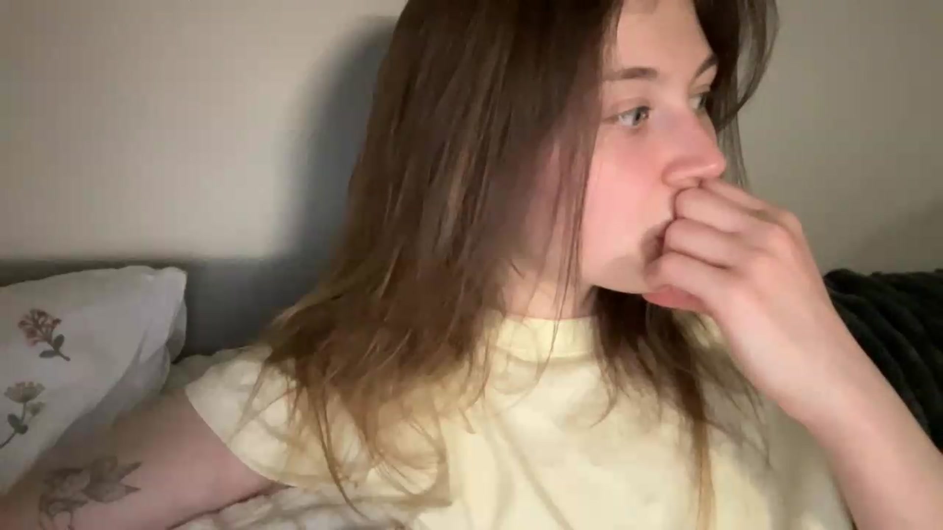 Gallery image thumbnail from BuckwheatLady's myfreecams stream on, 06/25/2026, 18:22 image 18 of 20